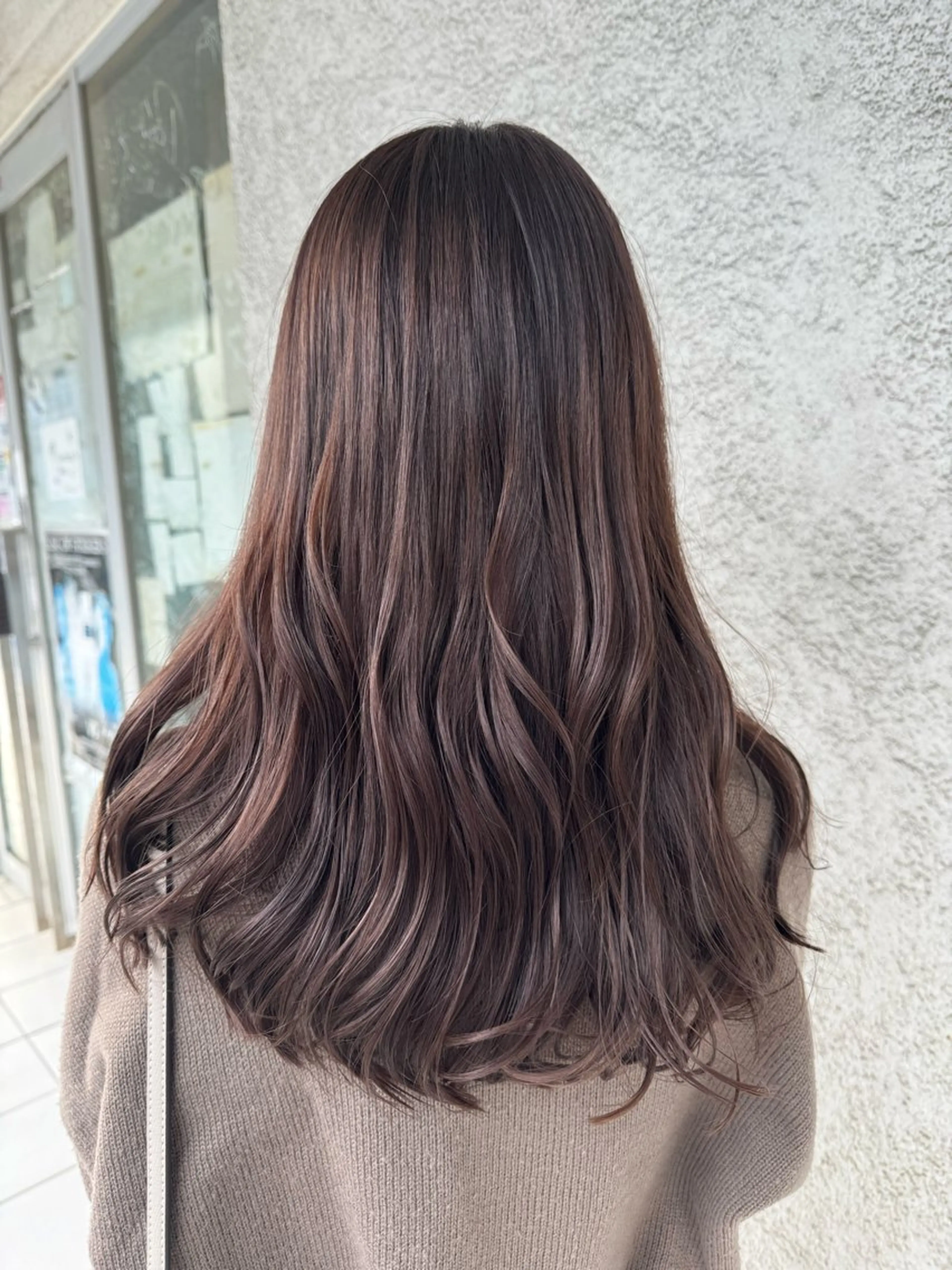 セミロング カラー ブリーチ 透明感カラー ブリーチなしカラー カット ヘアカラー 椎葉 祐也のヘアスタイル