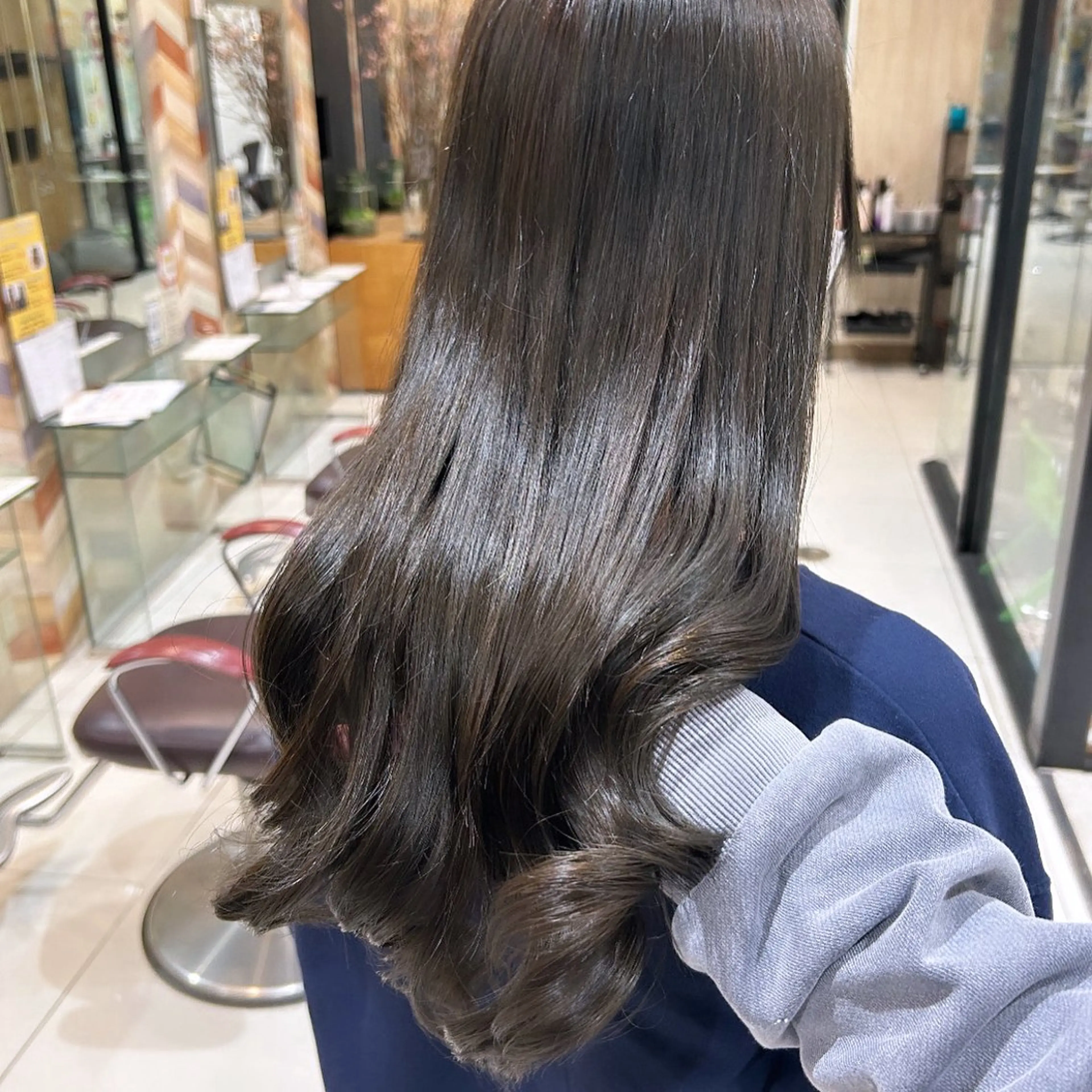 ✂️カット+高発色アドミオカラー+トリートメント🫧の写真