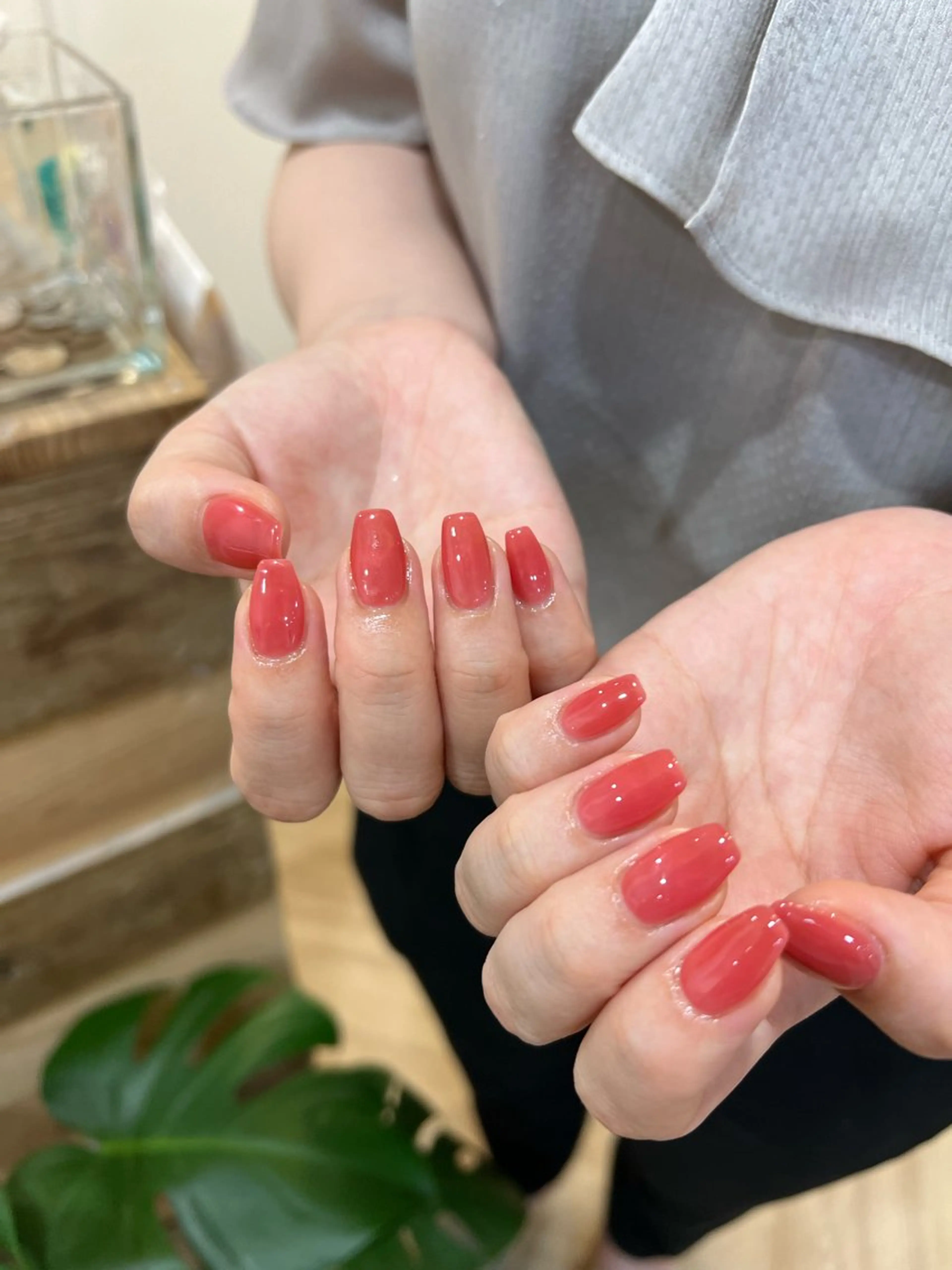 ネイル ハンドネイル フットネイル ハンドケア Nes.Nail所属・Miyagi Asamiのネイルデザイン