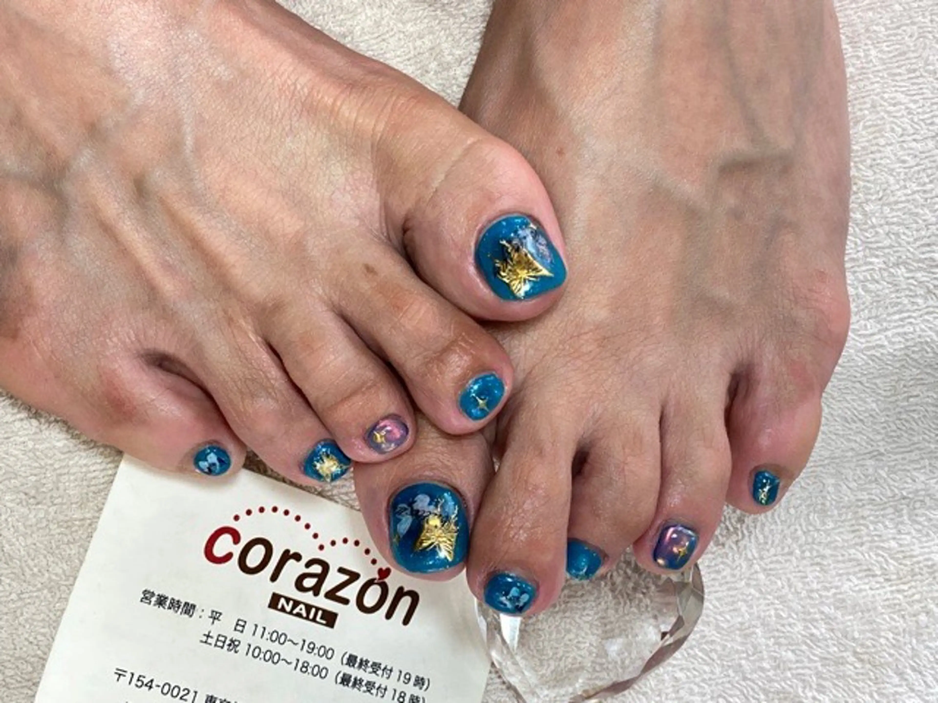 ネイル ブルー チークネイル フットネイル グラデーション ワンカラーネイル フットネイル corazon所属・ネイリスト aicoのネイルデザイン