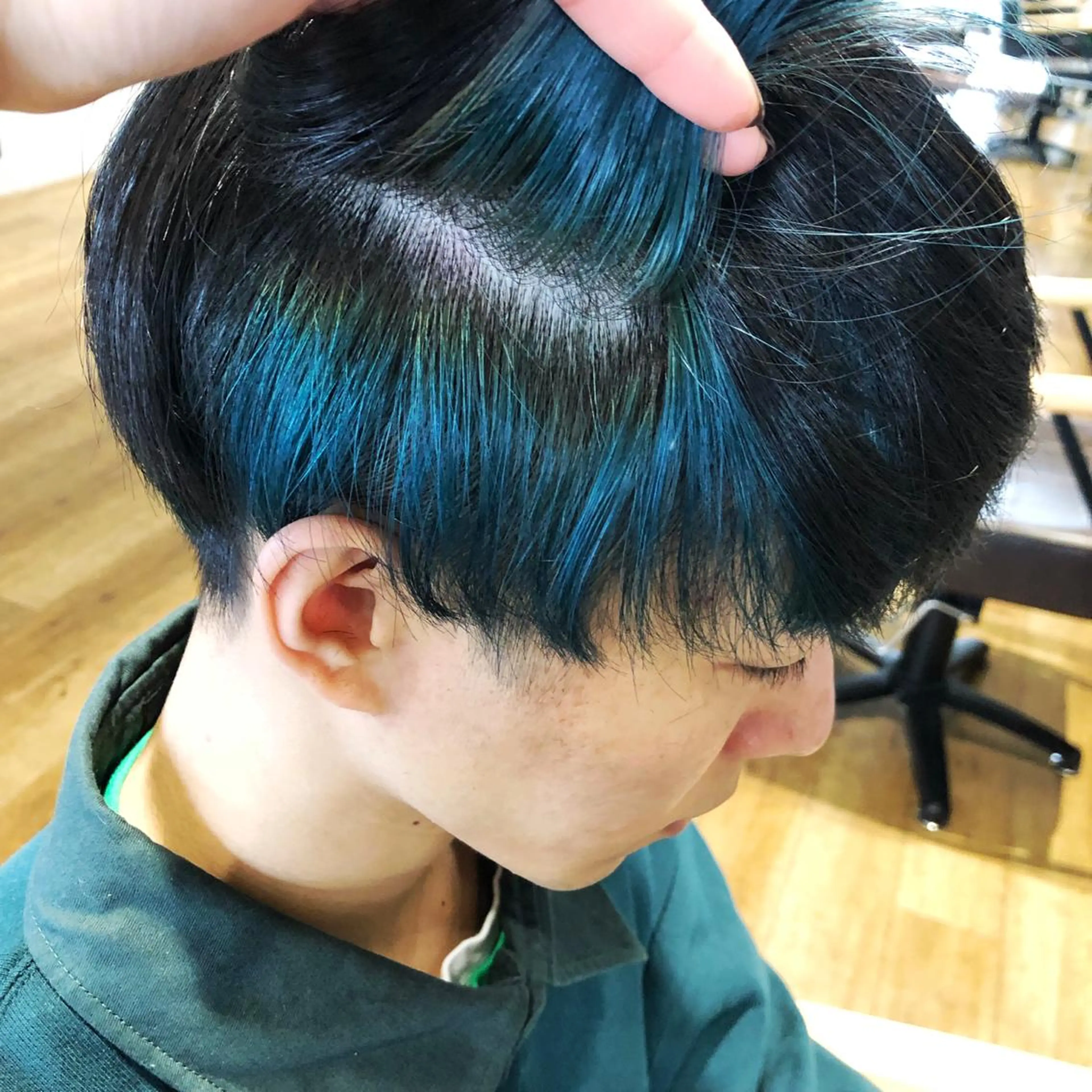 ショート カラー メンズ メンズインナーカラー インナーカラー ヘアカラー トリートメント ◇おの あすか◇のヘアスタイル