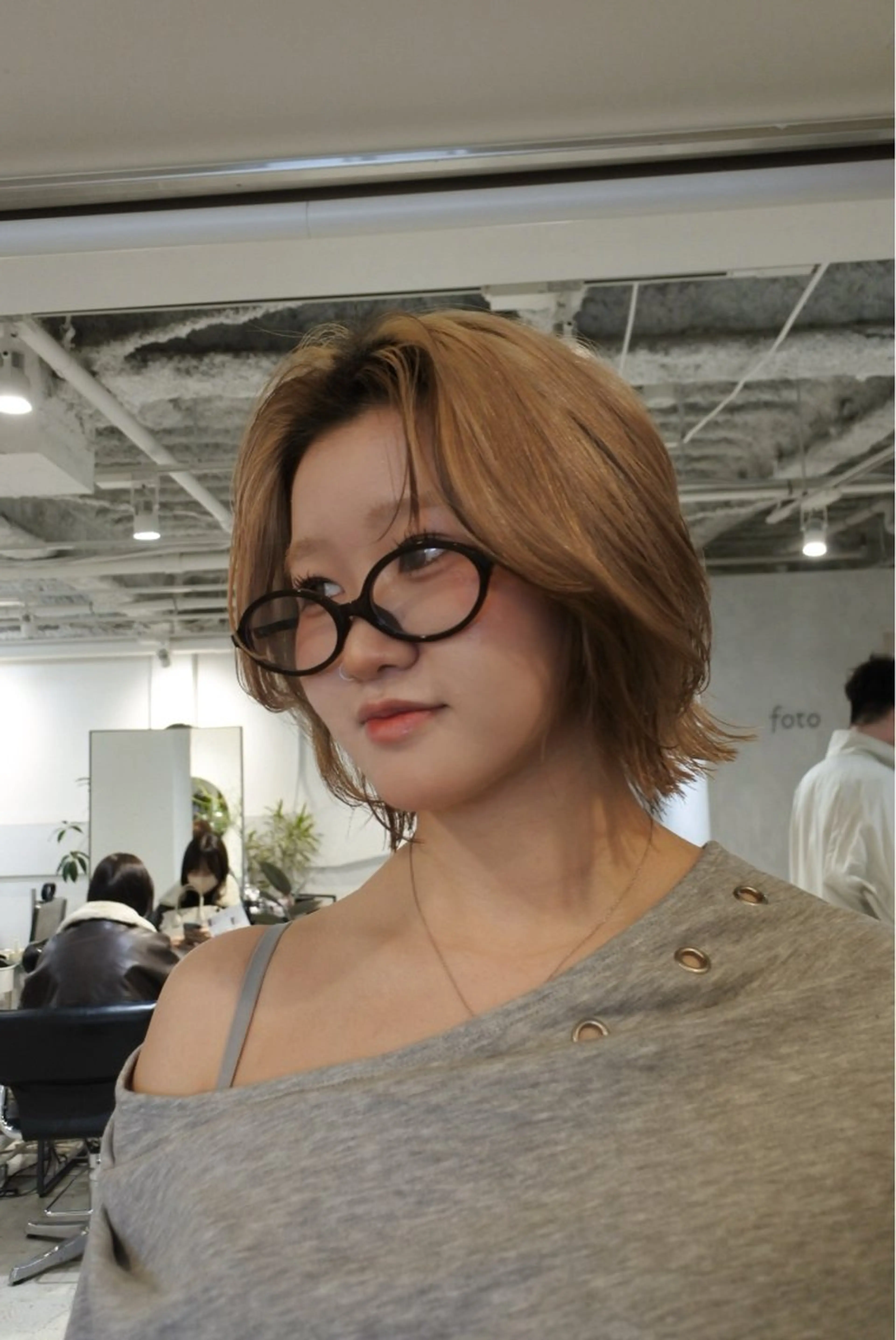 ミディアム カラー ヘアカラー remi ボブレイヤー／パーマのヘアスタイル