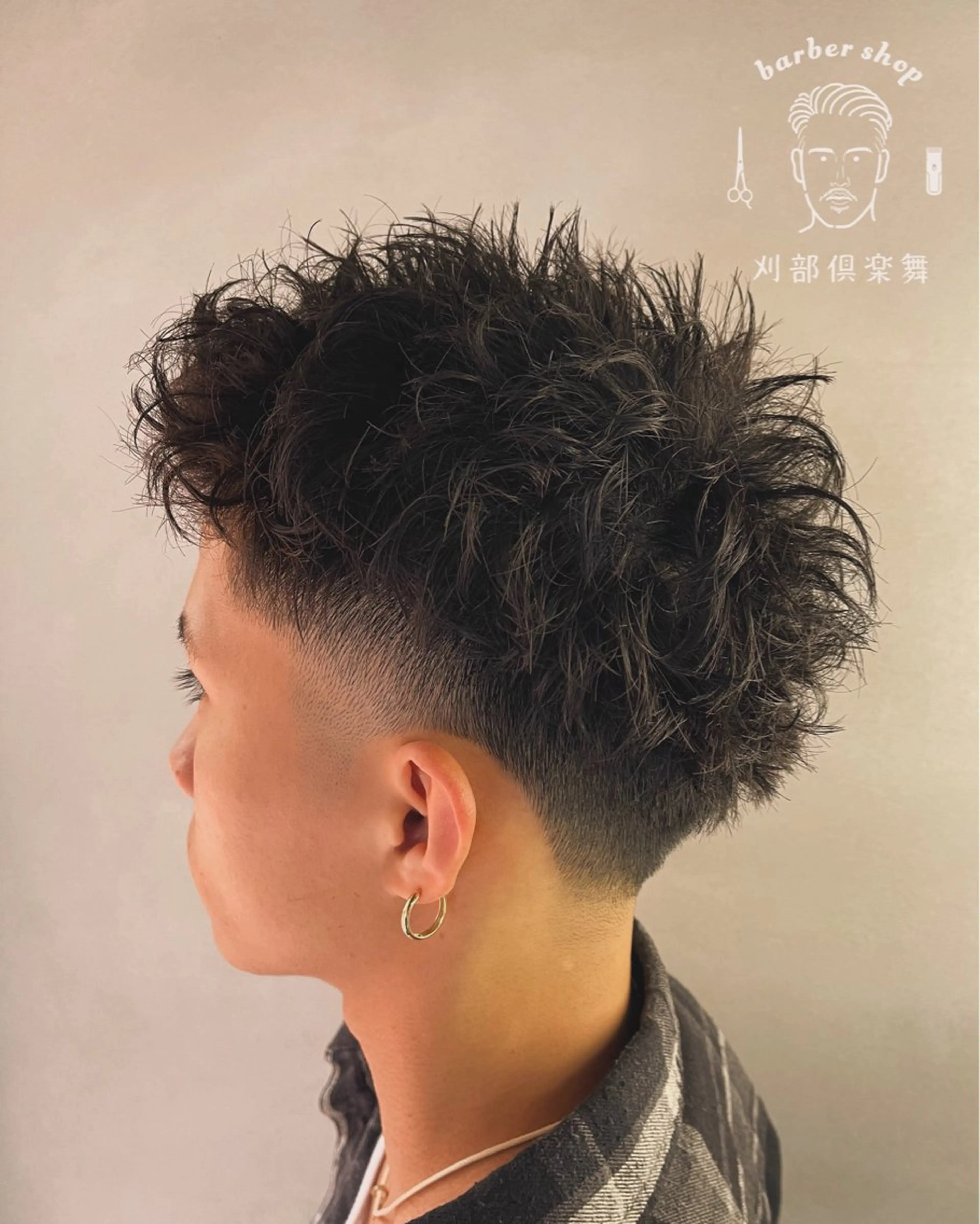 ショート 天王寺で1番人気の フェード師/大野尋哉のヘアスタイル