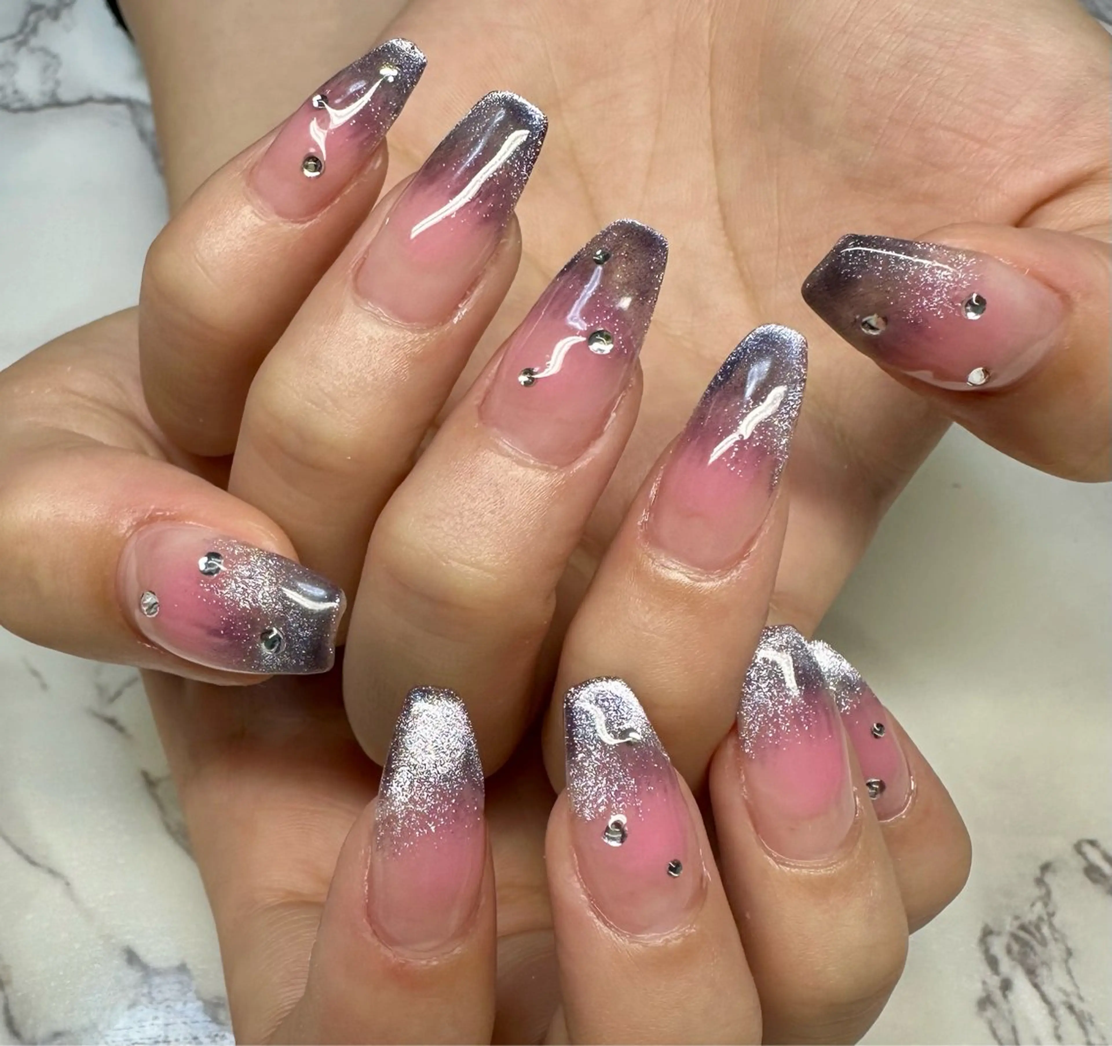 ネイル アニマル柄 チークネイル フレンチネイル ハロウィン キラキラネイル M.N_ nailのネイルデザイン