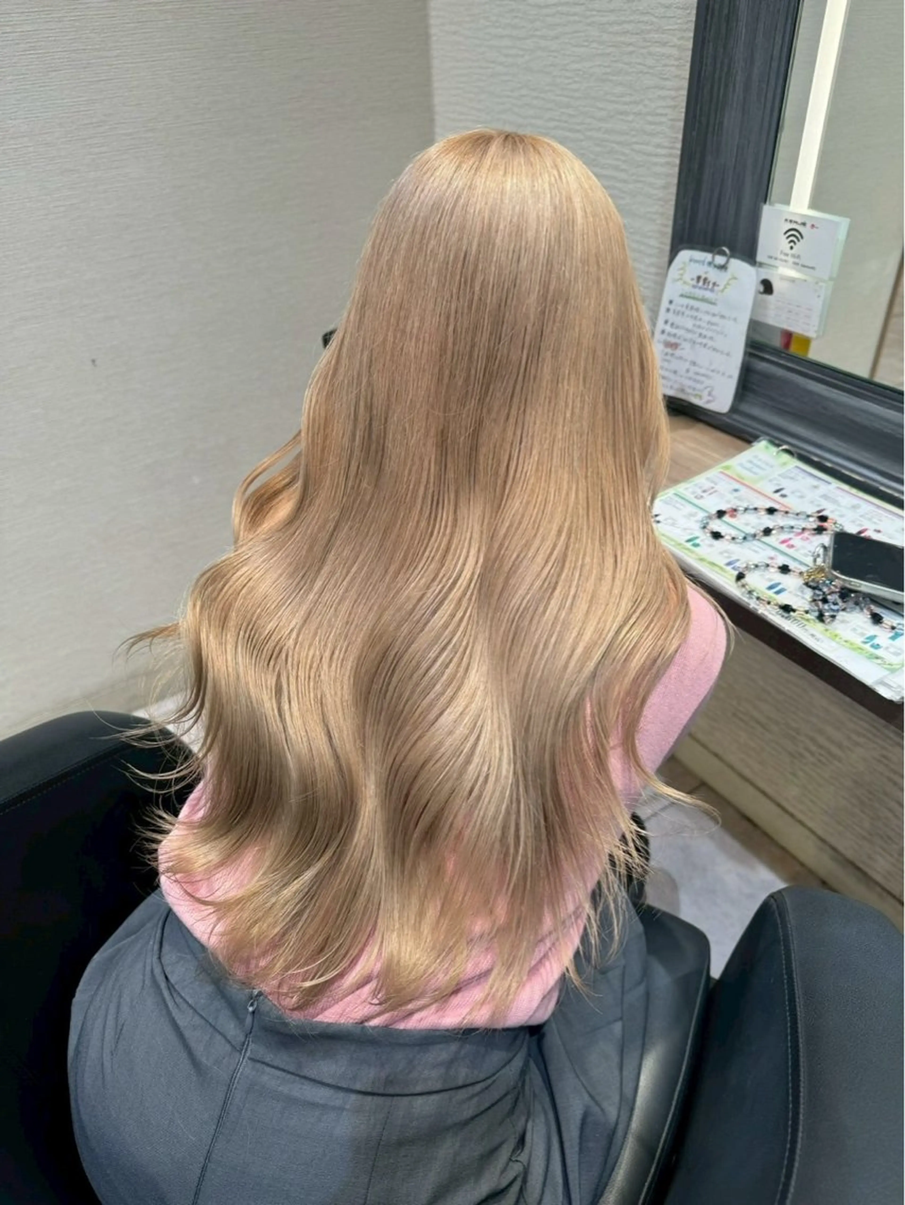 ロング カラー ヘアカラー EIGHTyokosuka所属・ハイトーン 🦋🎶LENのヘアスタイル