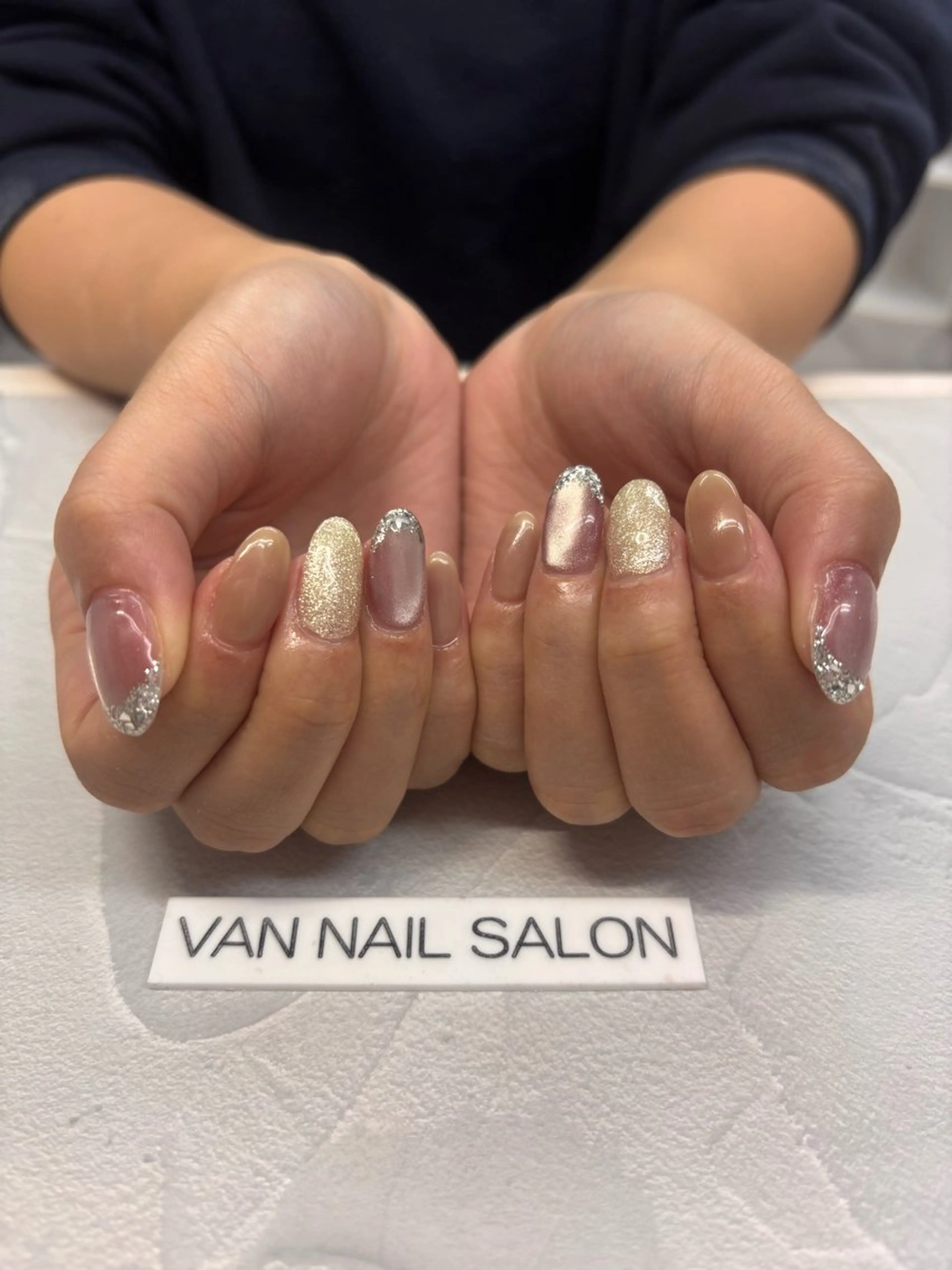 ネイル VANNAILSALON 海老名店所属・VANNAIL 海老名店のネイルデザイン