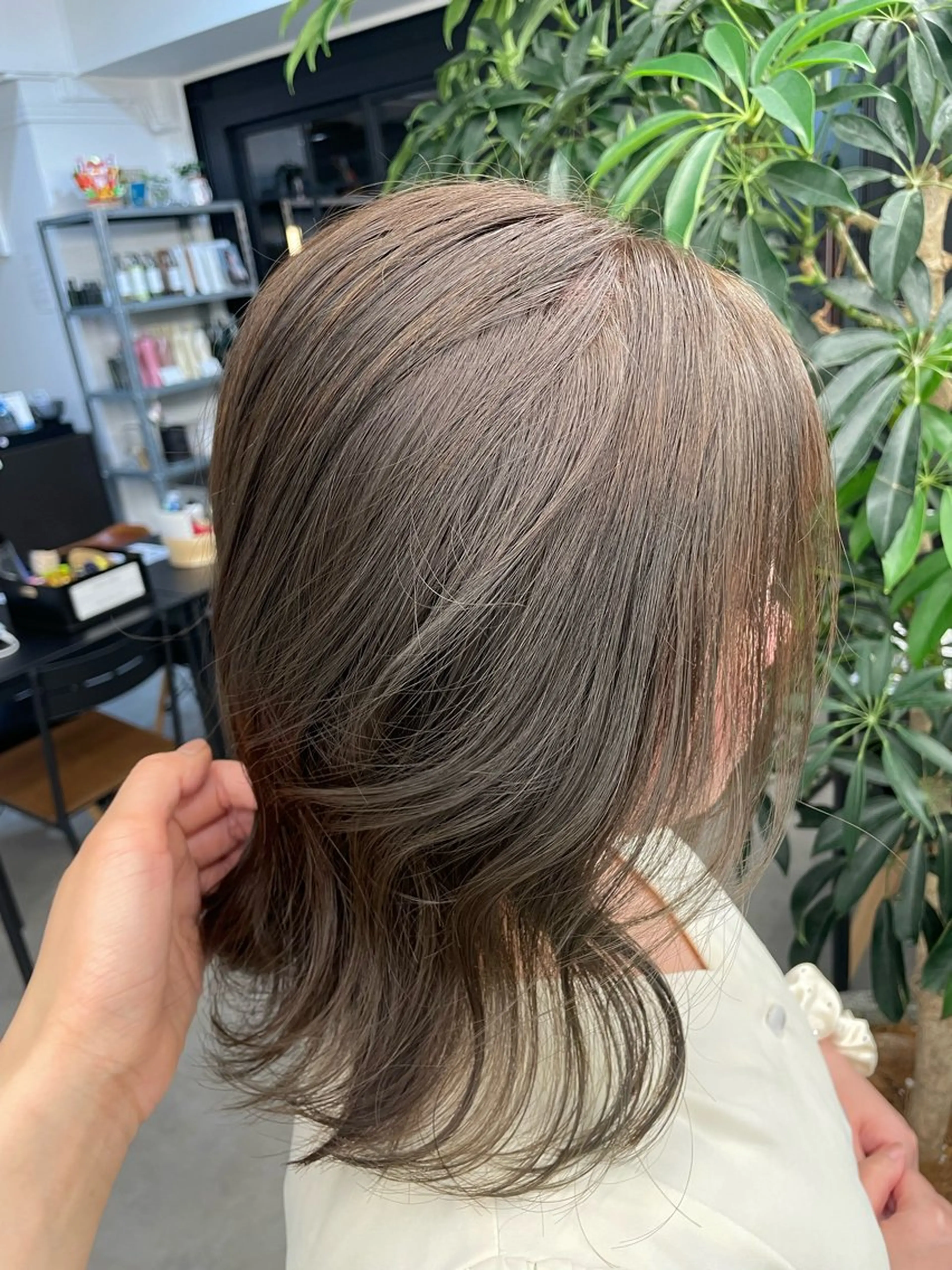 セミロング カット モデル募集/ホノカのヘアスタイル