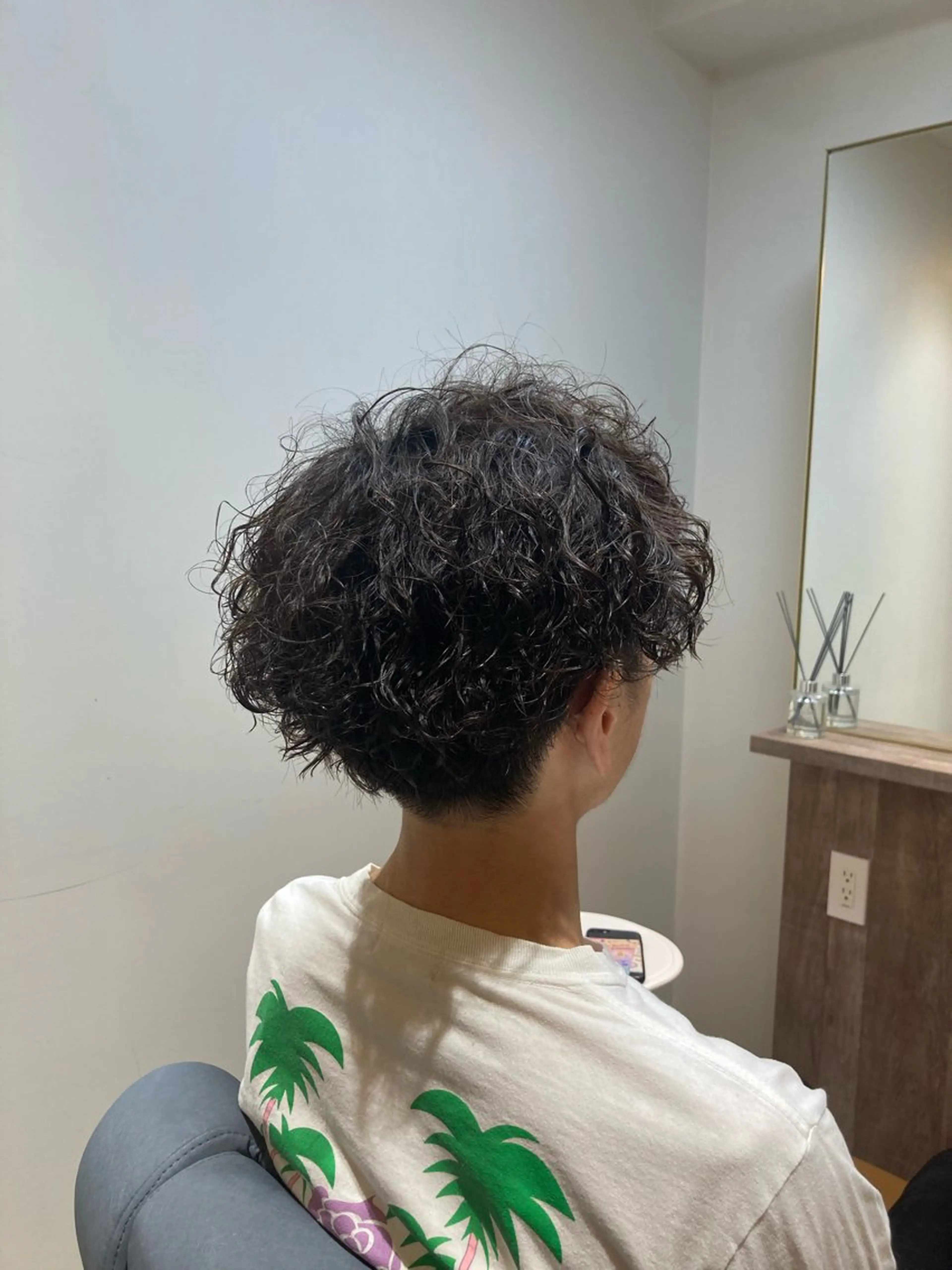 パーマ メンズ カット パーマ ピンクカラー🎀 米津 美佑のヘアスタイル
