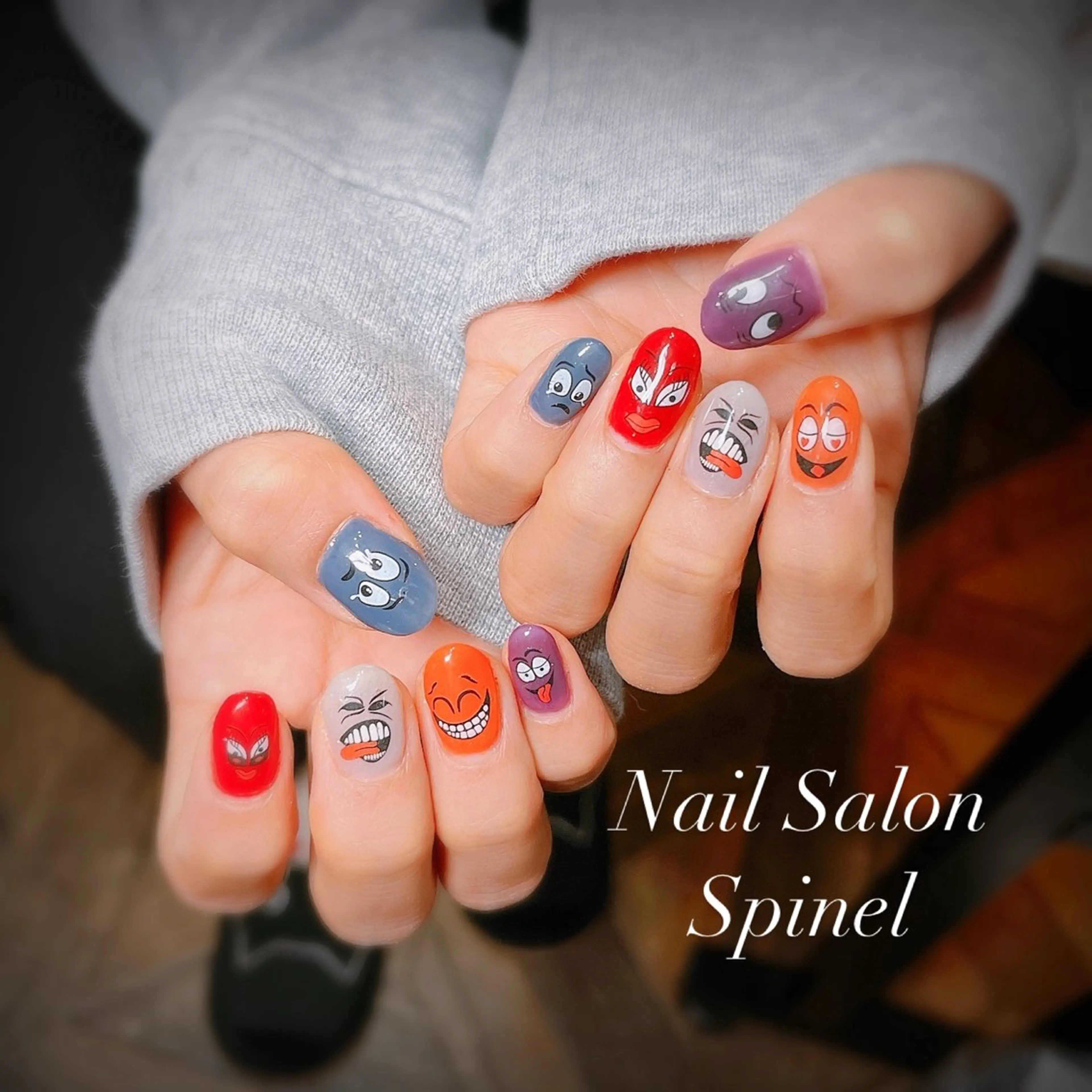 ネイル 持ち込み 杉山 千秋のネイルデザイン