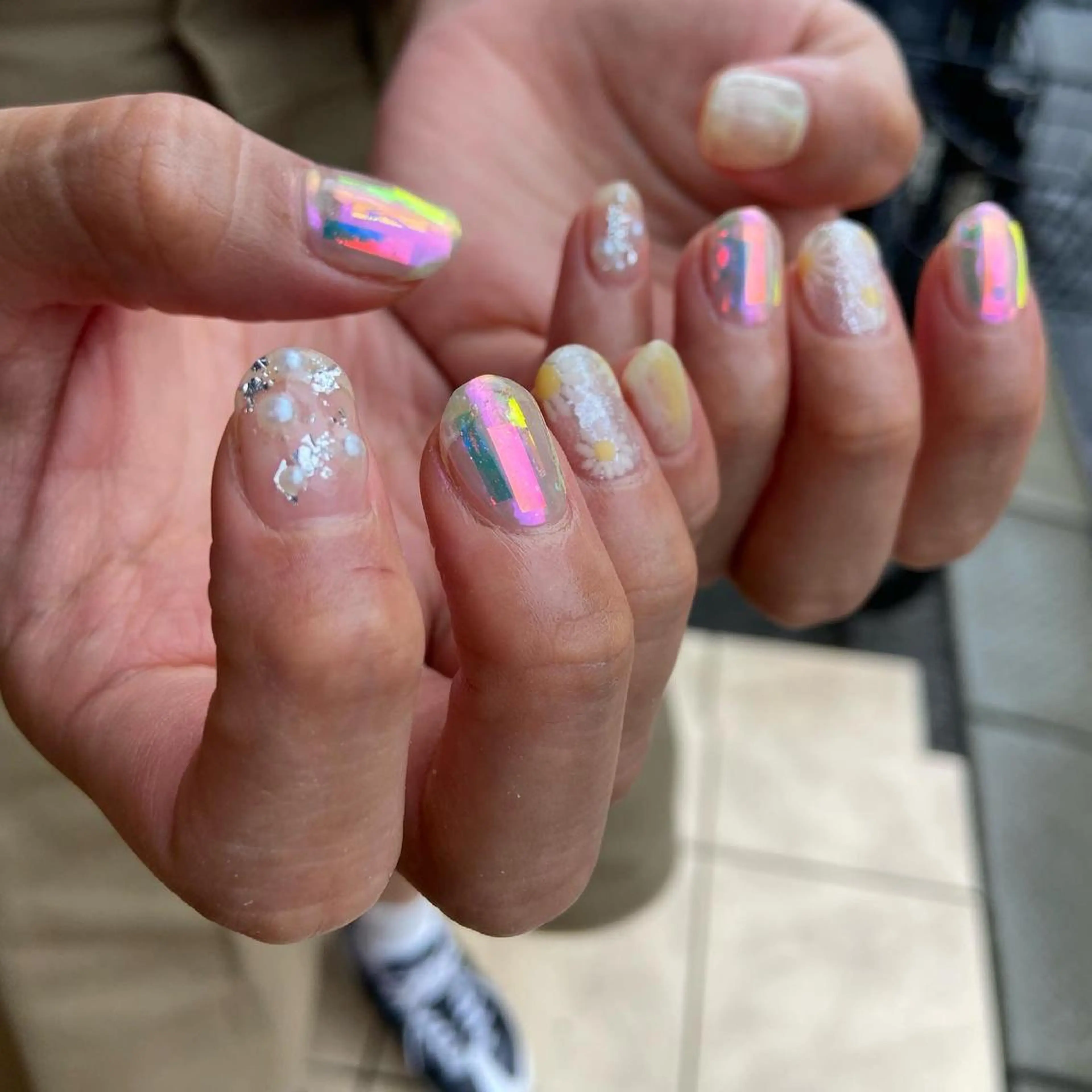 ネイル アートネイル オーロラネイル 氷ネイル・うるうるネイル 韓国ネイル ニュアンスネイル . unffのネイルデザイン