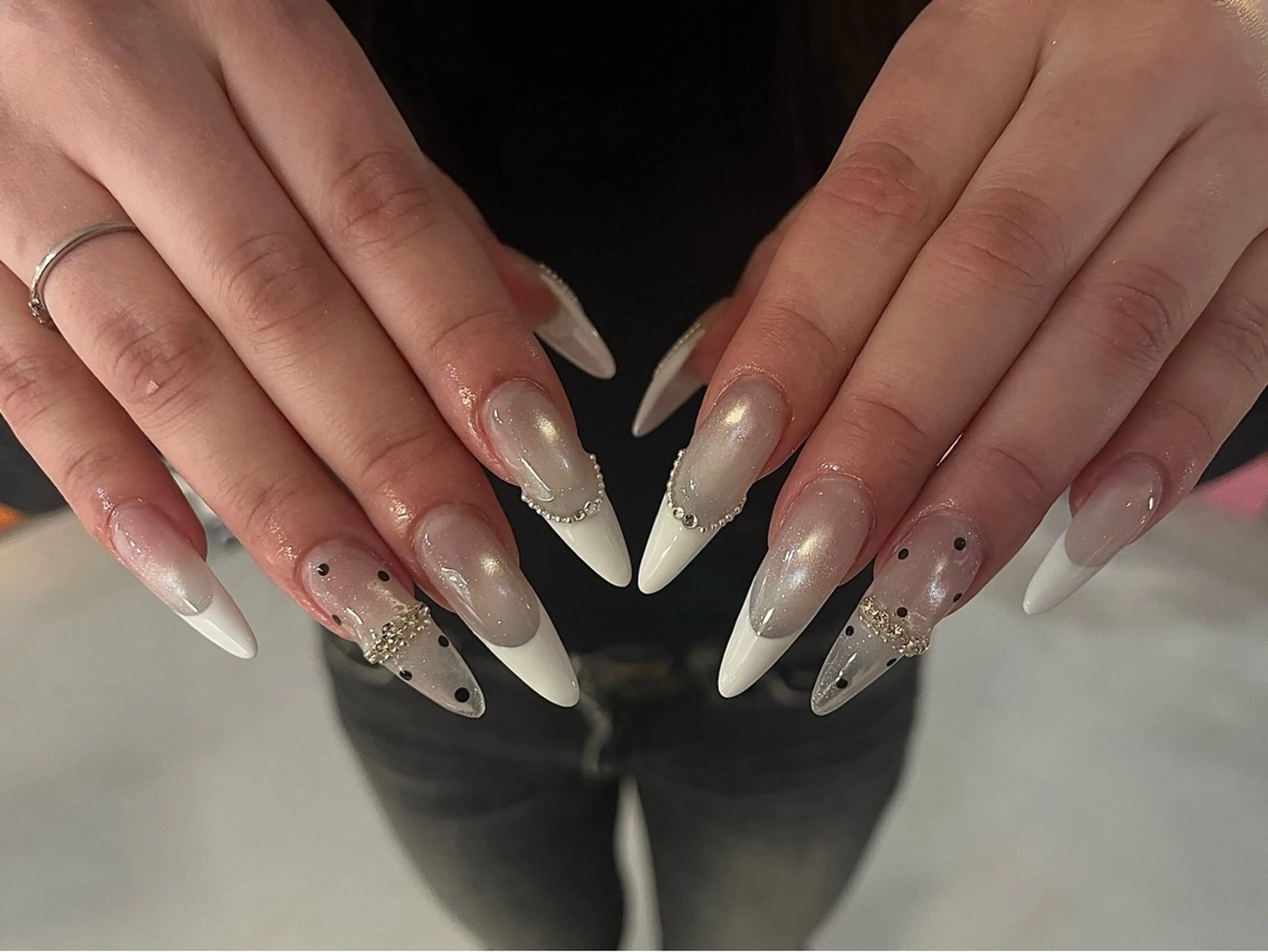 ネイル ハンドネイル アユリ リリのネイルデザイン