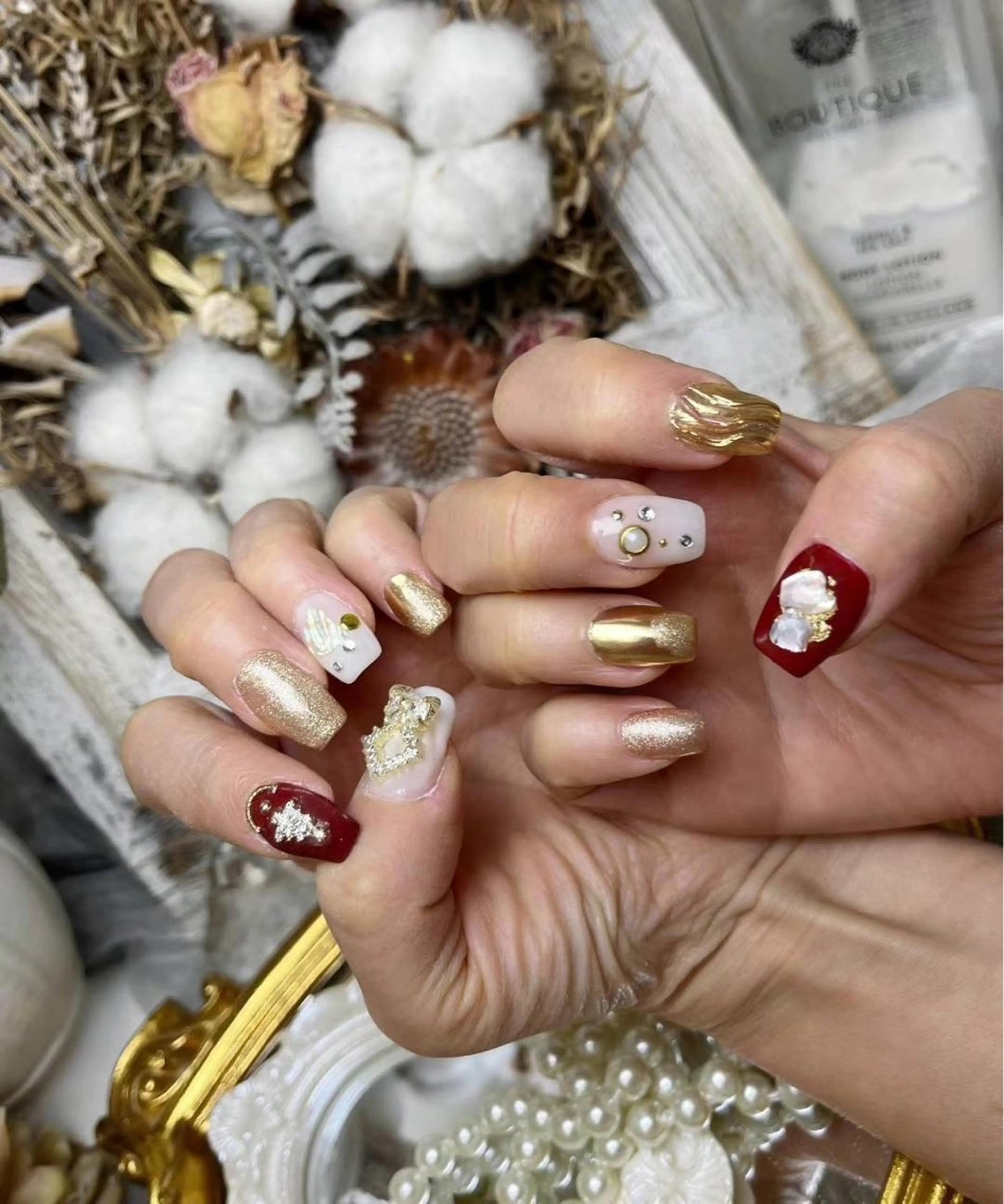 ネイル アートネイル フラワーネイル フットネイル ジェルネイル ゴールド Babarla Nailのネイルデザイン