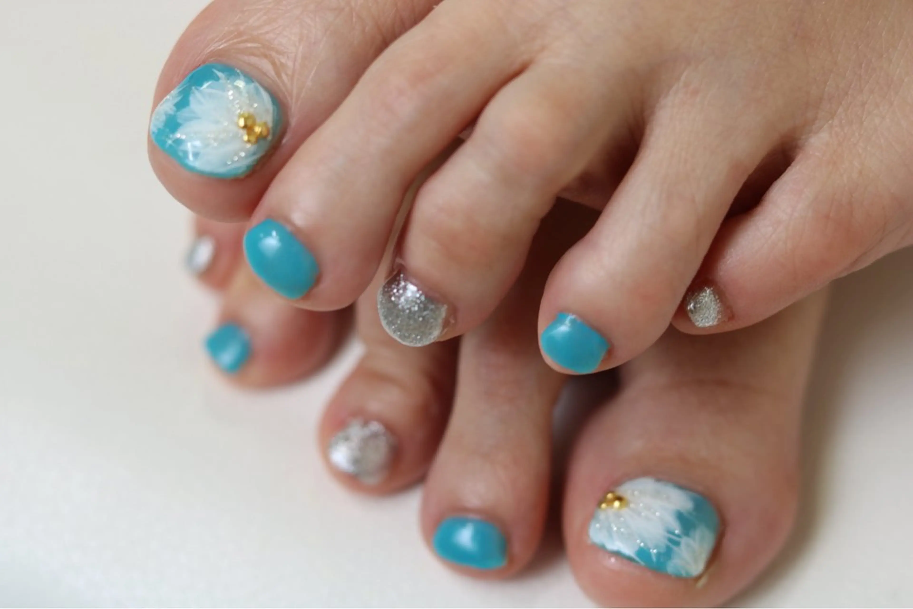 ネイル manitoi所属・manitoi Nishimotoのネイルデザイン