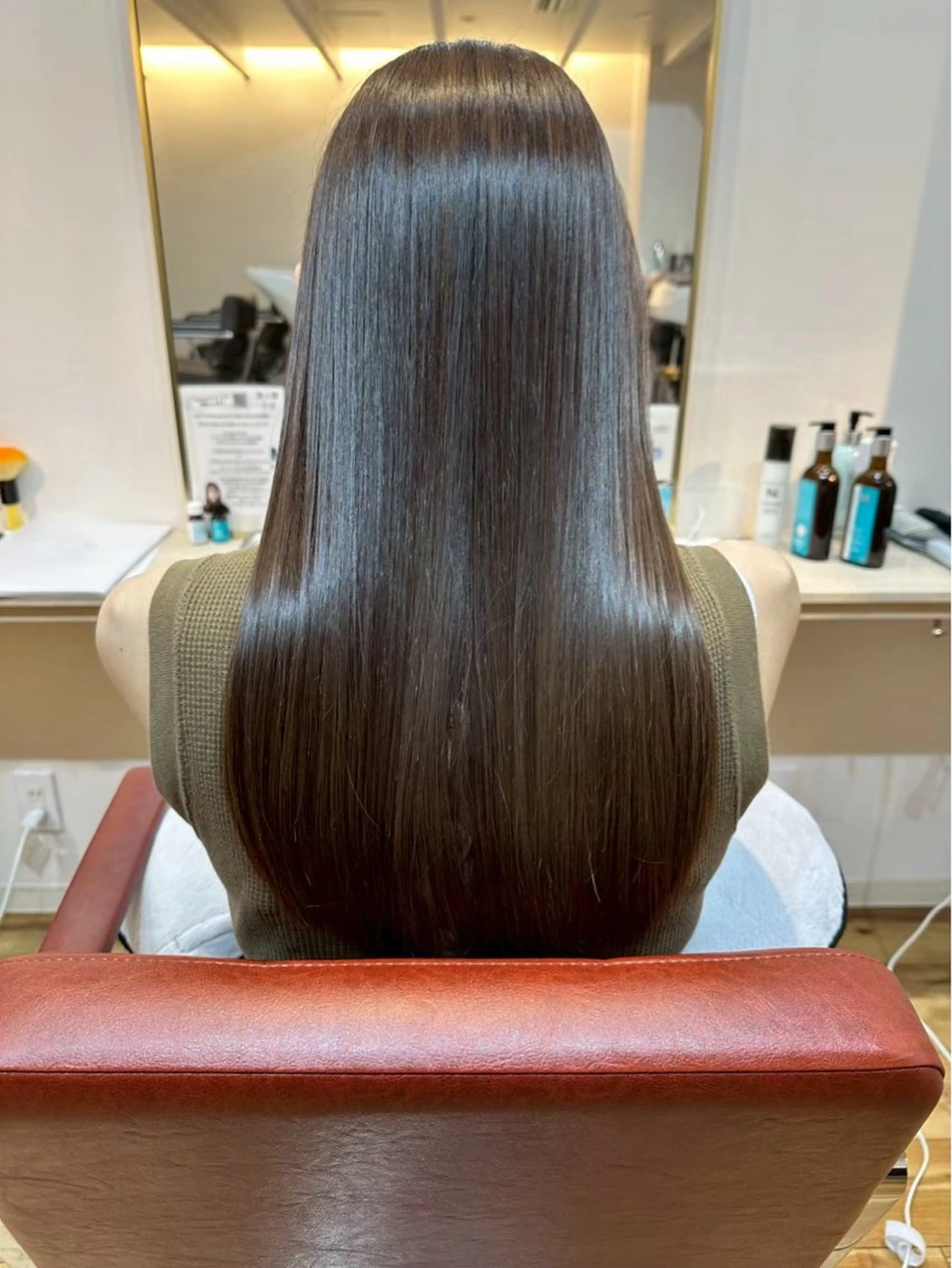 ロング カラー ダブルカラー ハイトーンカラー ボブ 顔周りカット 髪質改善 カット 縮毛矯正 RISE SWELL momoneのヘアスタイル