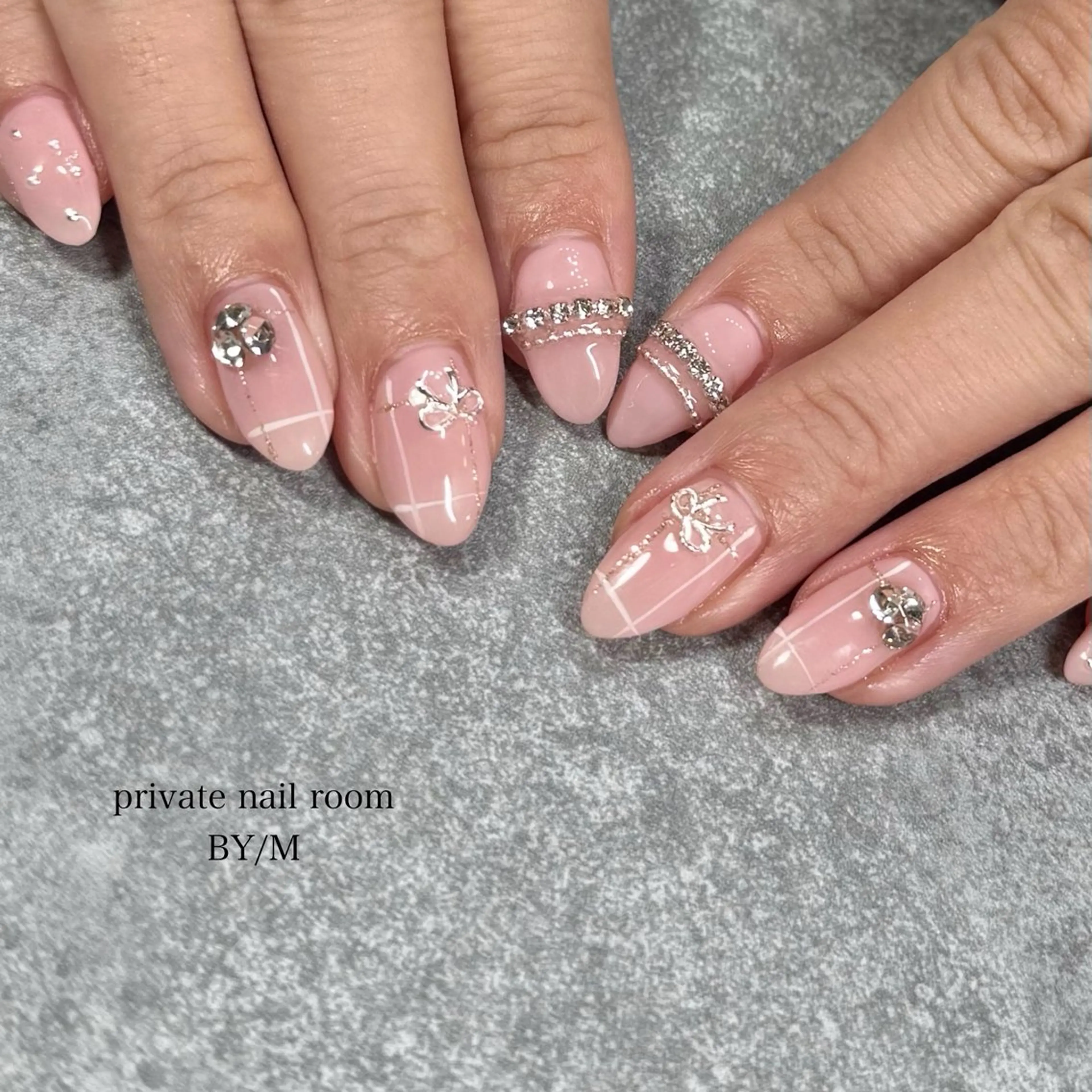 ネイル キラキラネイル 持ち込み ピンク シルバー ハンドネイル BY / Mのネイルデザイン