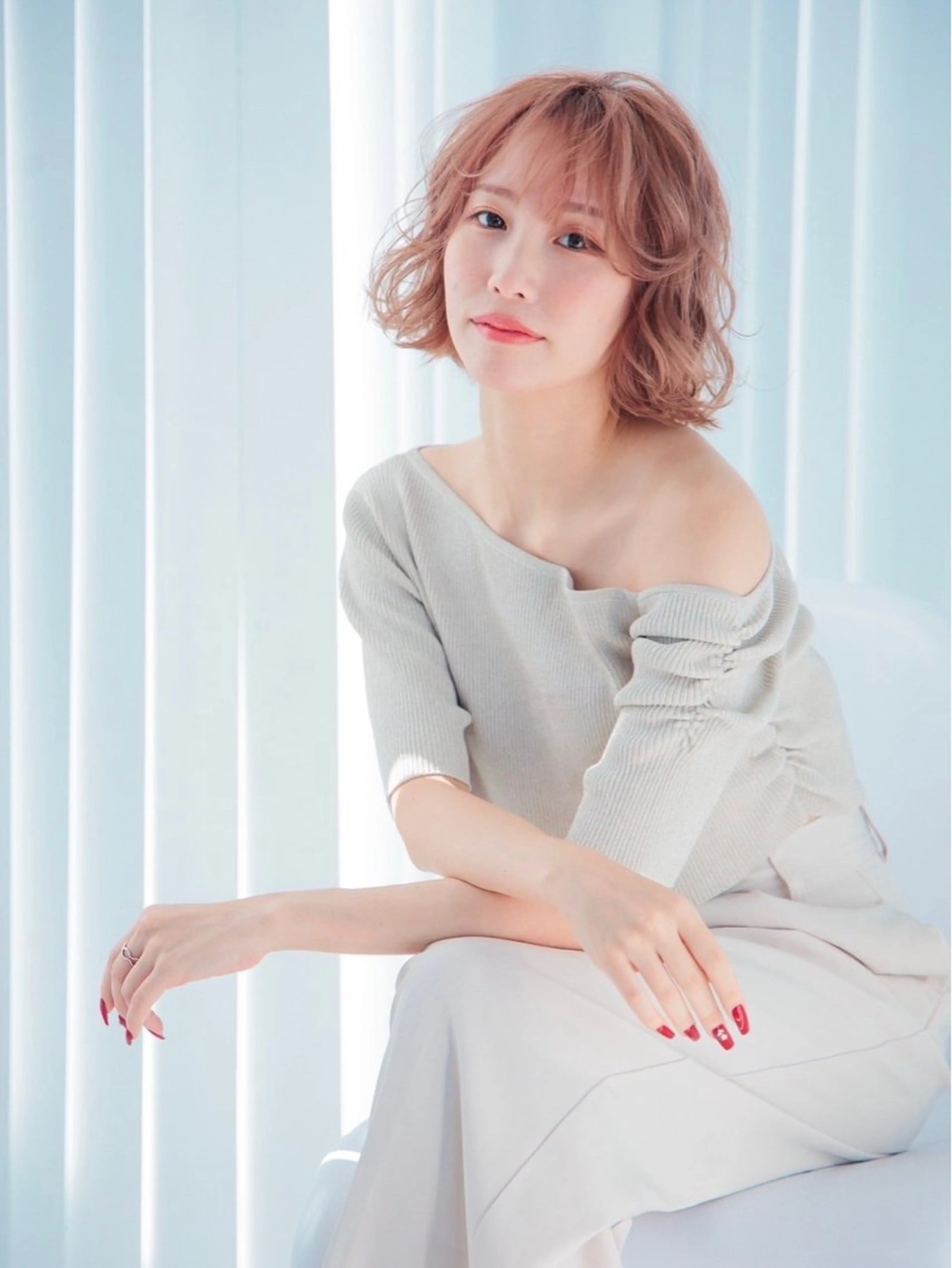 セミロング カラー ヘアアレンジ 朝田 拓実のヘアスタイル