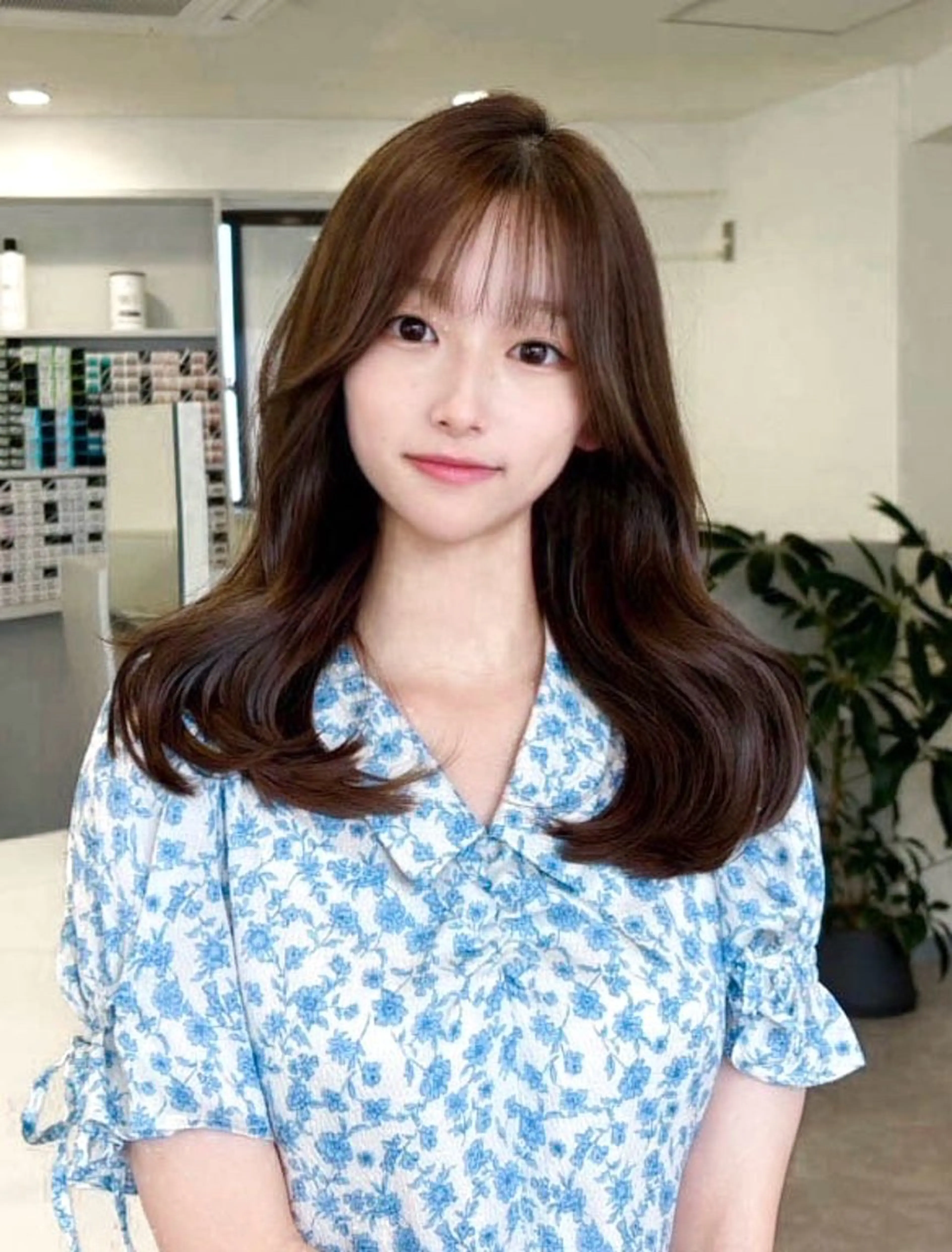 セミロング 顔周りカット 韓国風ヘア レイヤーカット 似合わせカット シースルーバング 久米 文弥のヘアスタイル