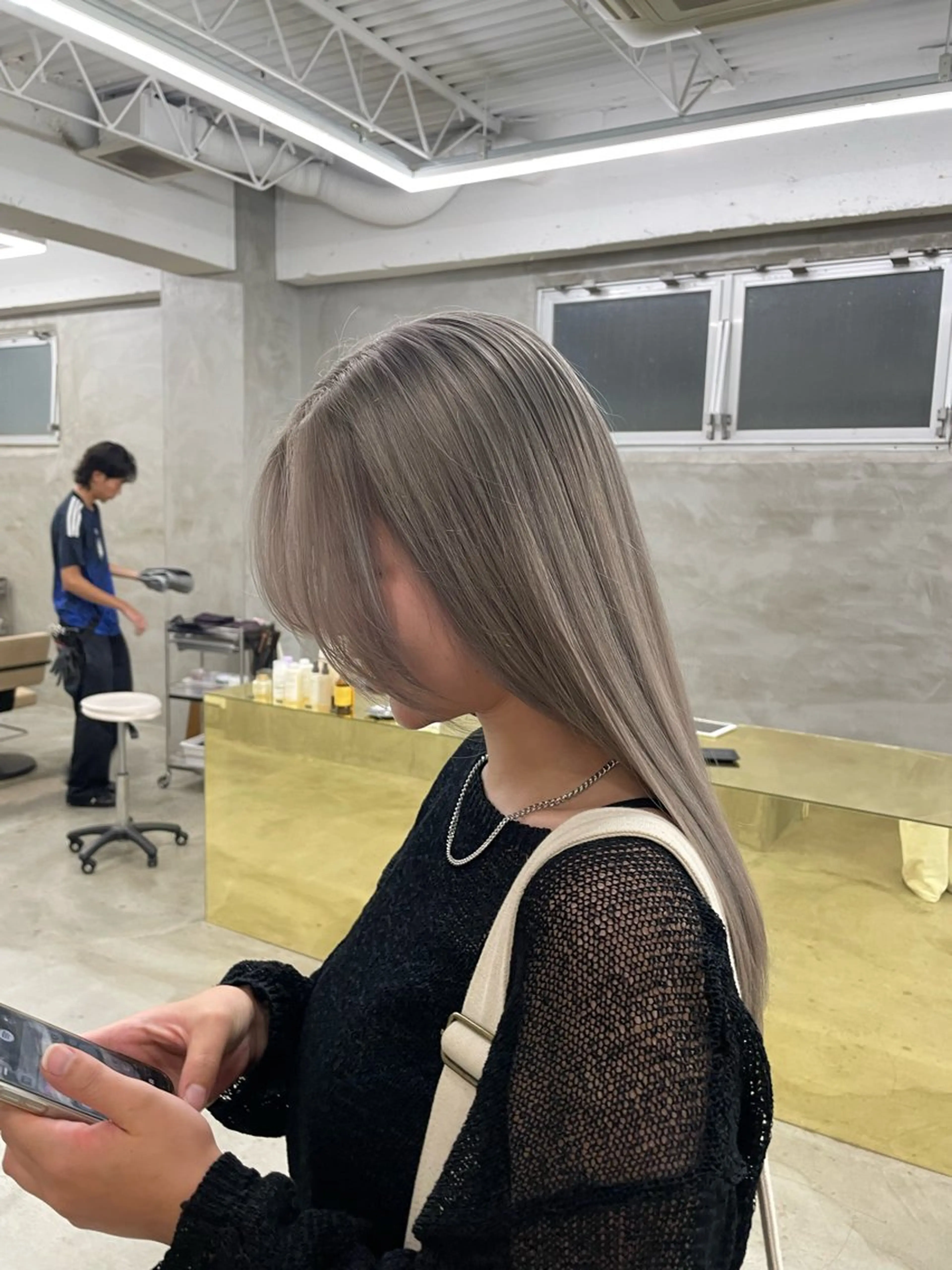 カラー グレージュ ハイトーン/レイヤー 🌸さくらのヘアスタイル