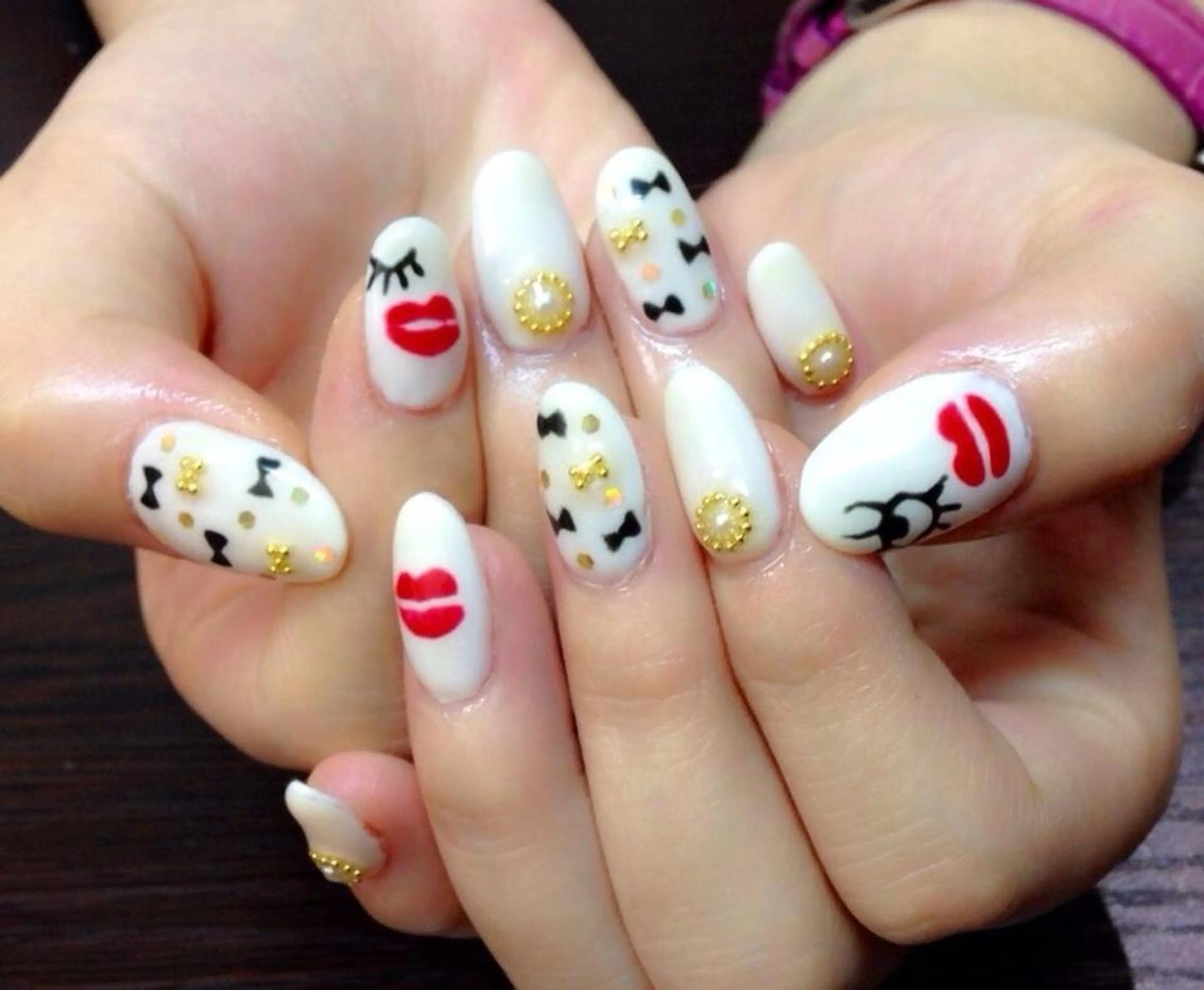 ネイル アートネイル 《カメレオン》 西田美輝のヘアスタイル