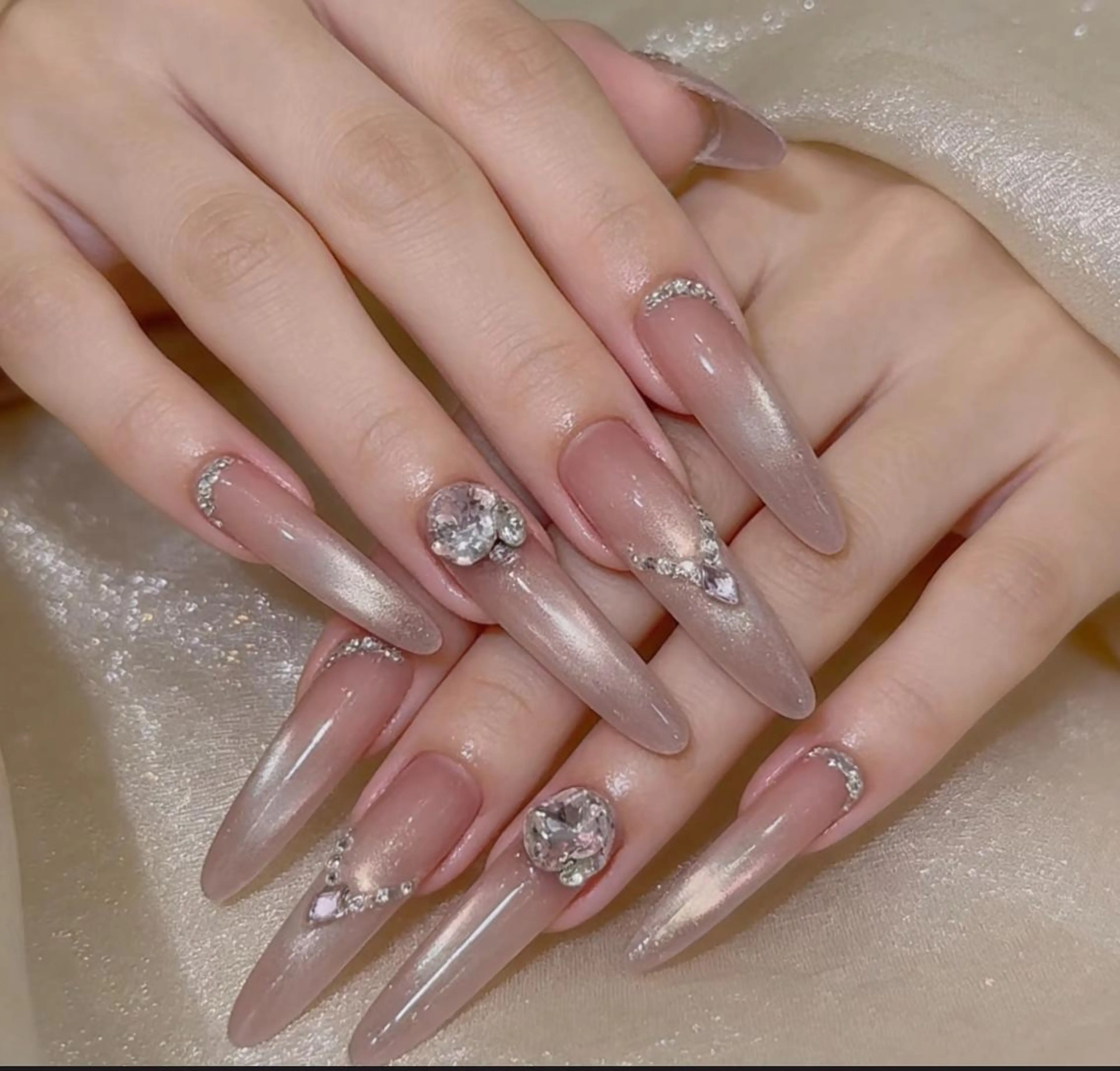 ネイル ハンドネイル 🎀 NaNa_nailのネイルデザイン