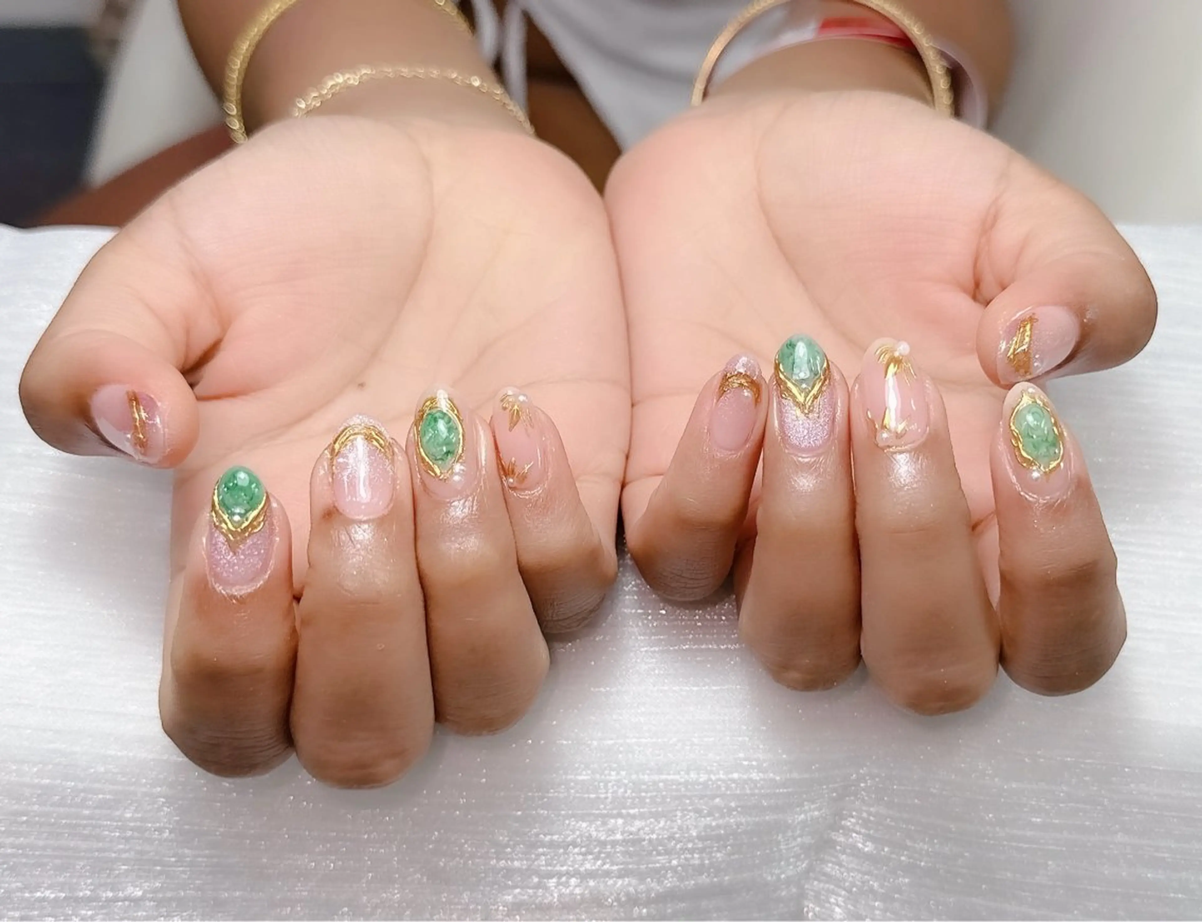 ネイル アニマル柄 ボルドー ブラウン フレンチネイル ゴールド nami ナミのネイルデザイン