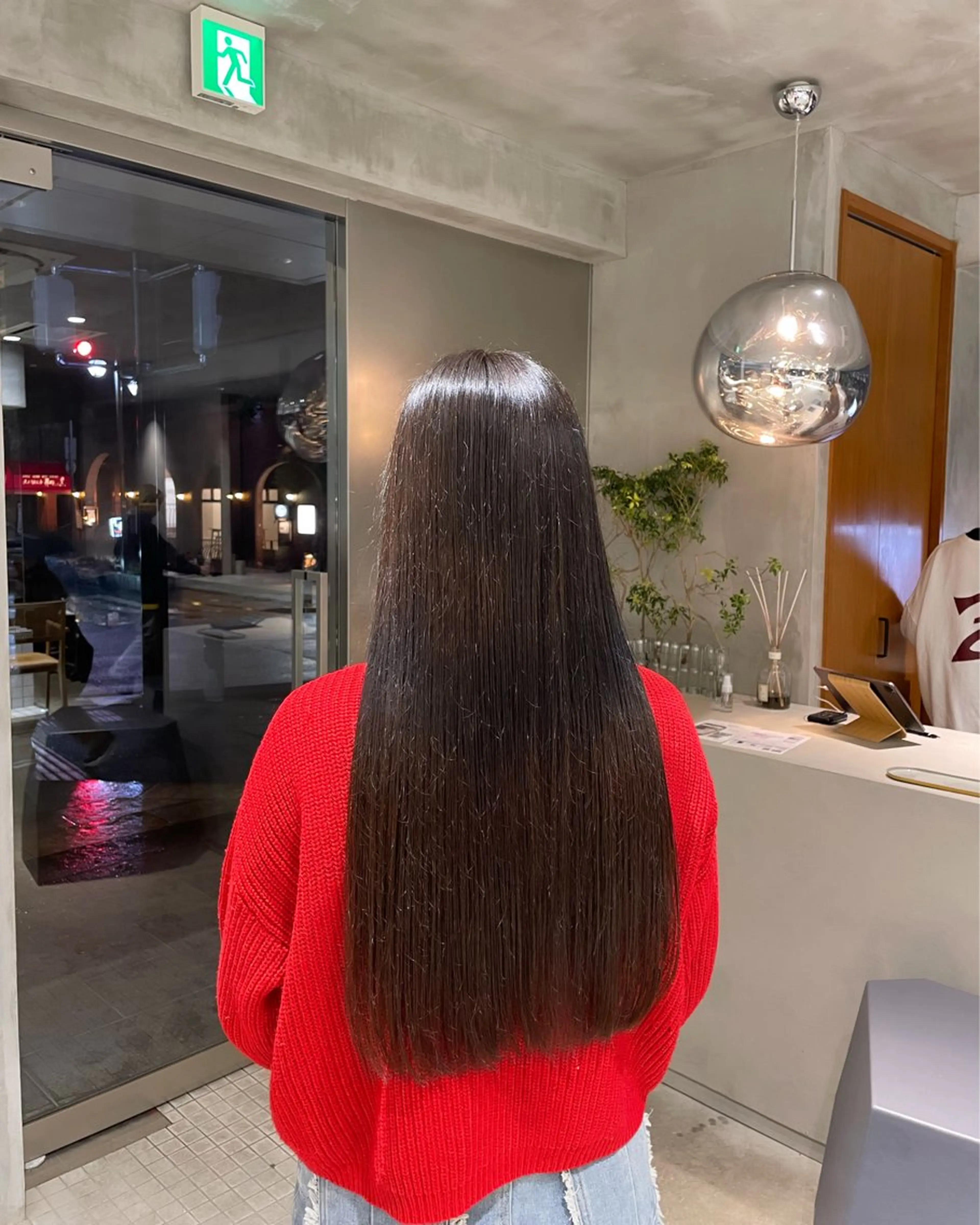 ロング カラー 頼金 愛海のヘアスタイル