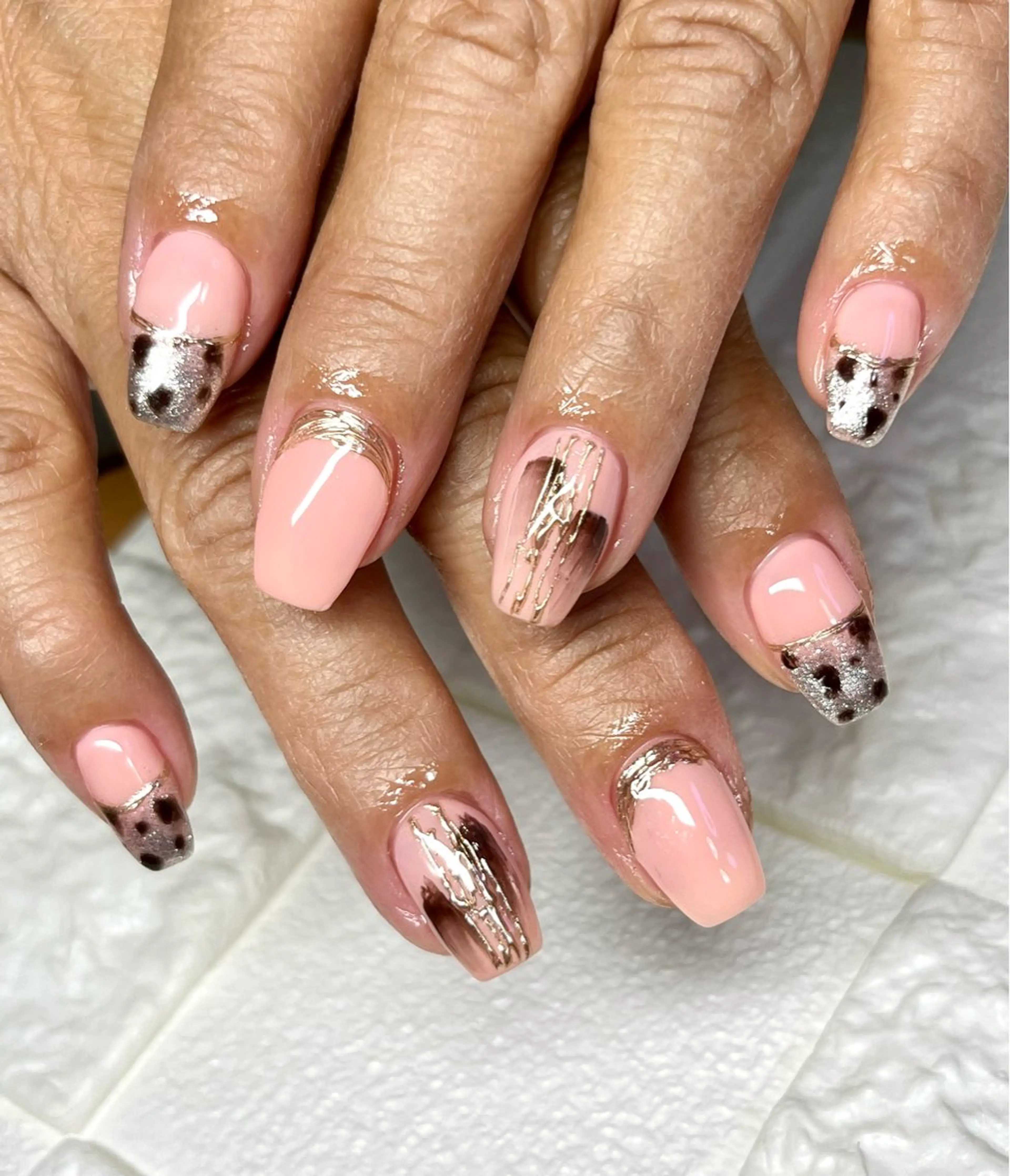 ネイル アニマル柄 ニュアンスネイル ハンドネイル まり りぃ〜んのネイルデザイン