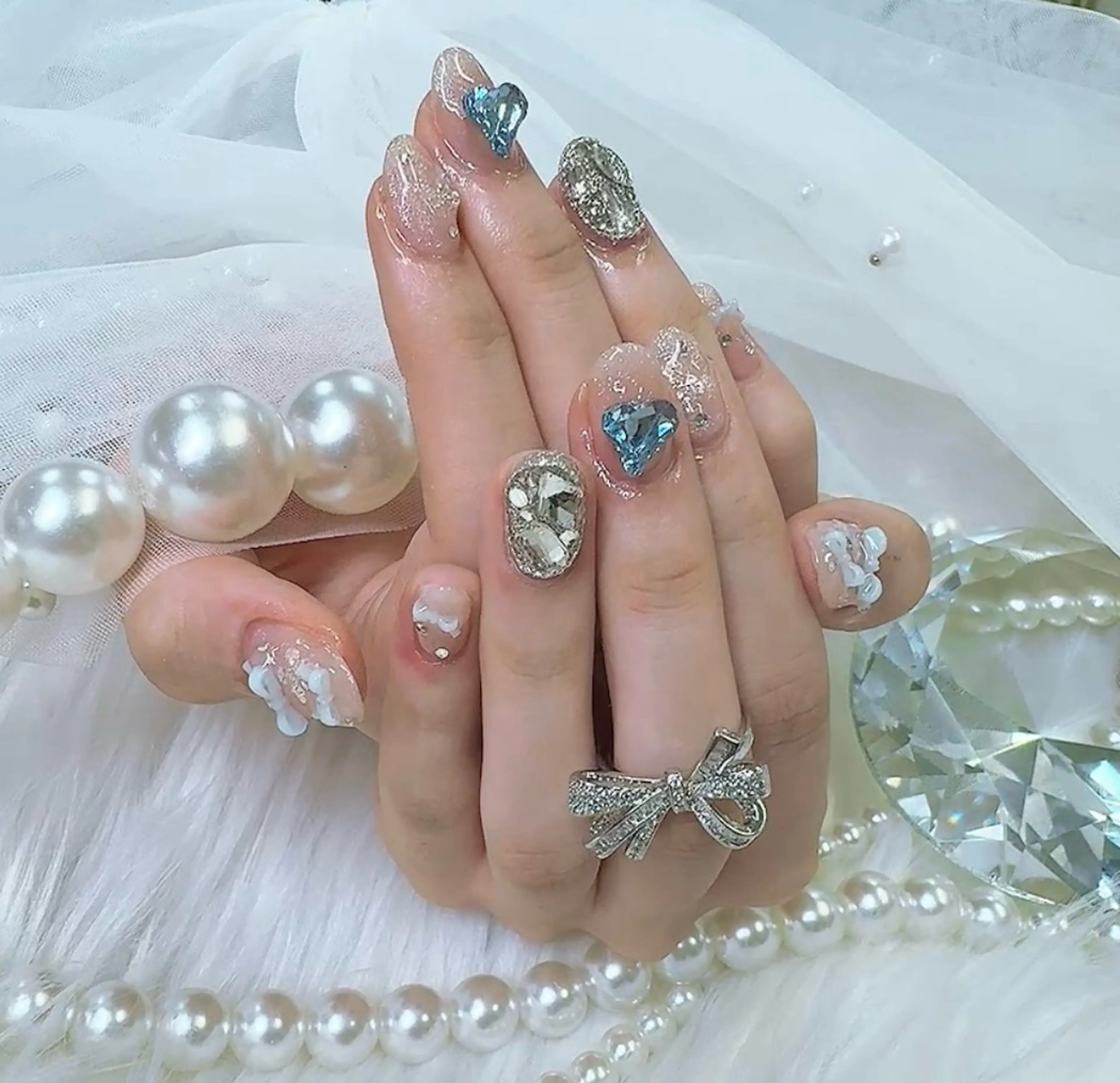 ネイル アートネイル フットネイル フレンチネイル ガラスフレンチ ハート クイーンズネイル銀座所属・Queeens nailのネイルデザイン