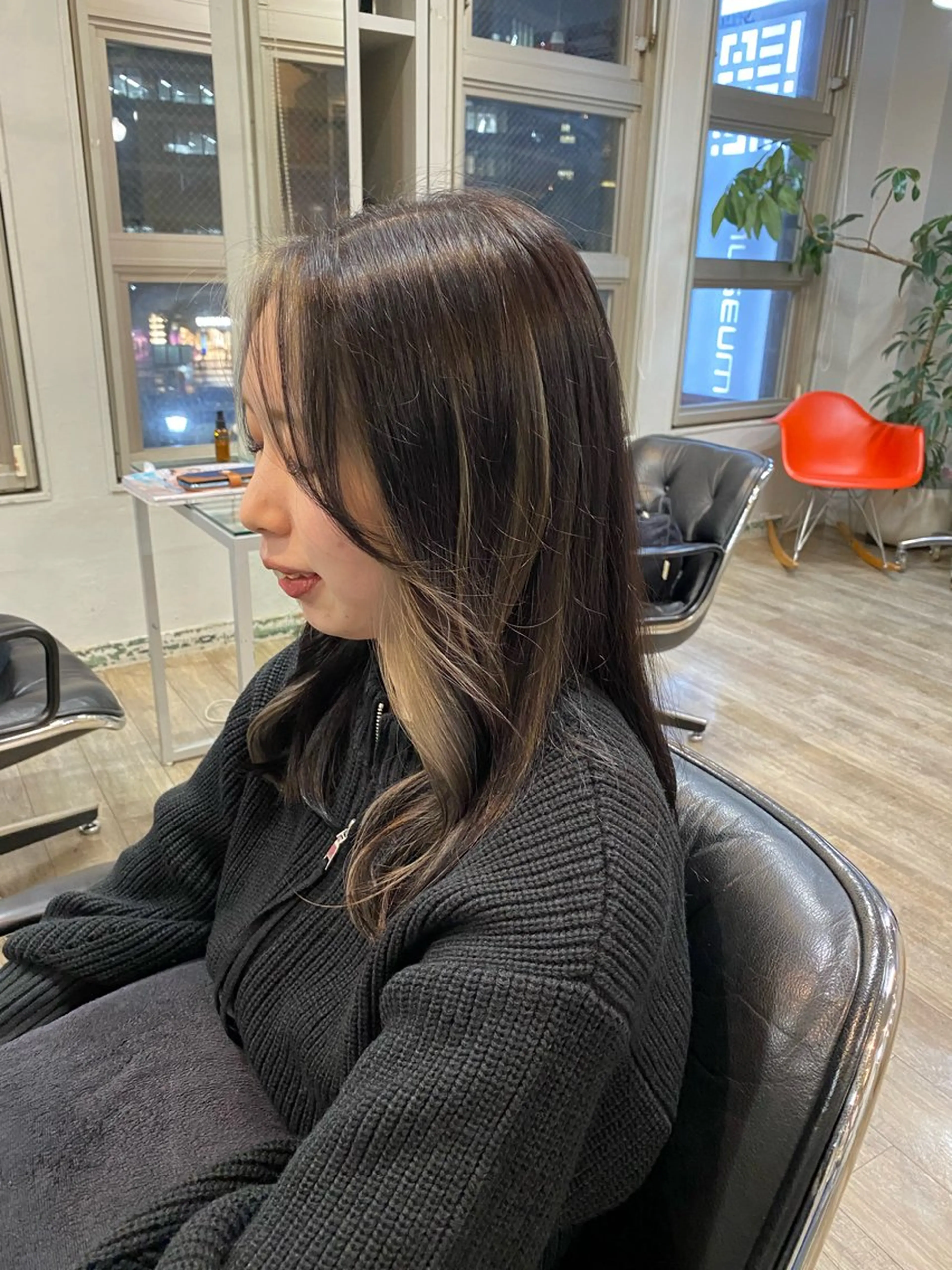 セミロング カラー ブリーチ イヤリングカラー アレンジ指名 no.1✨ｈａｋｏのヘアスタイル