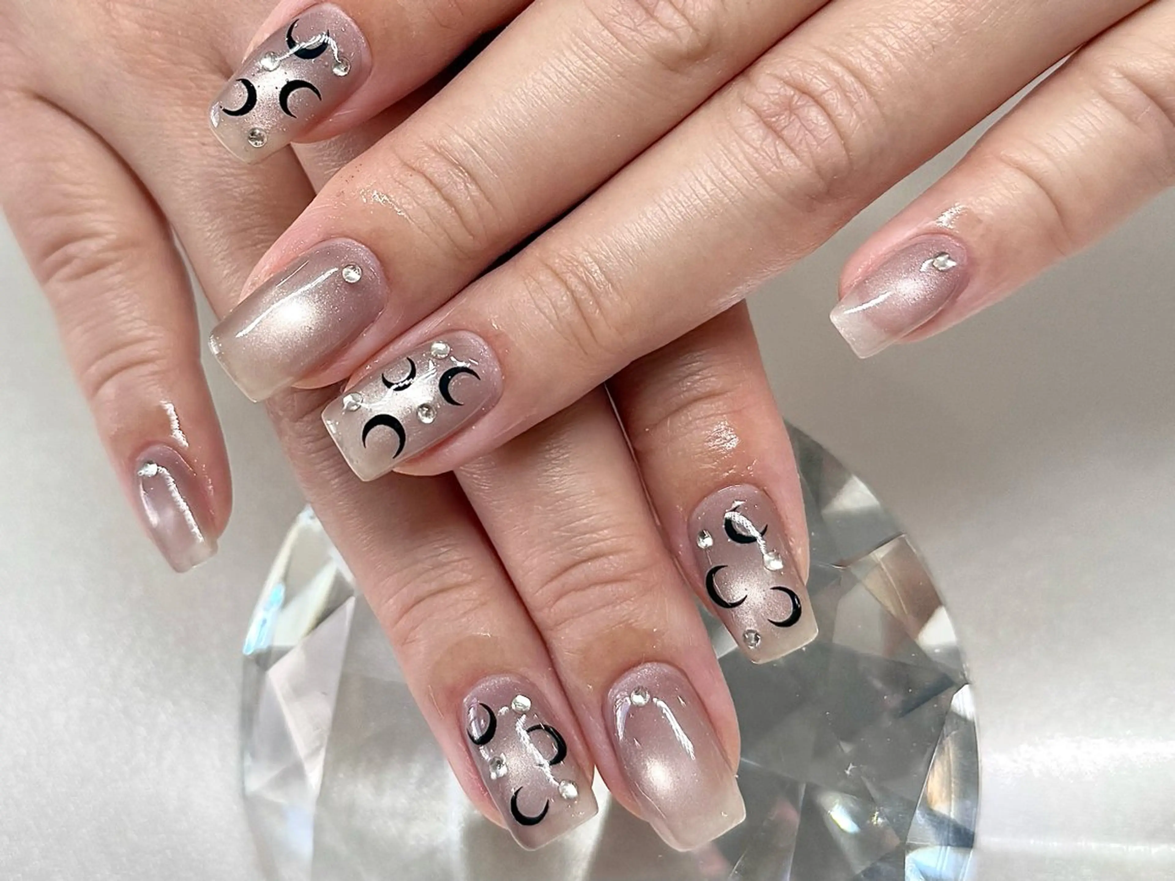 ネイル LUNON 竹ノ塚店のネイルデザイン