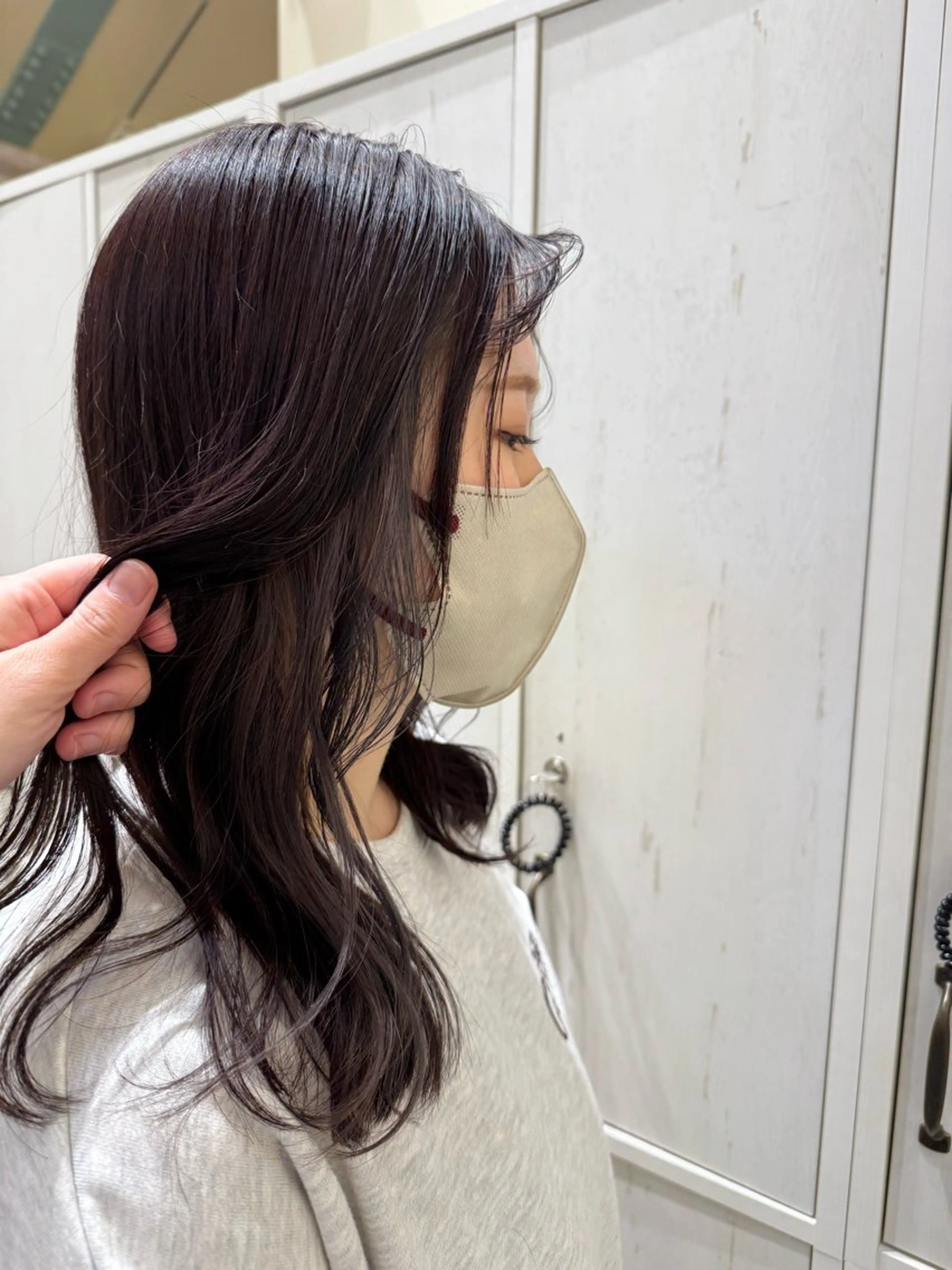 カラー イヤリングカラー シルバー バイオレットカラー 太田 千尋のヘアスタイル