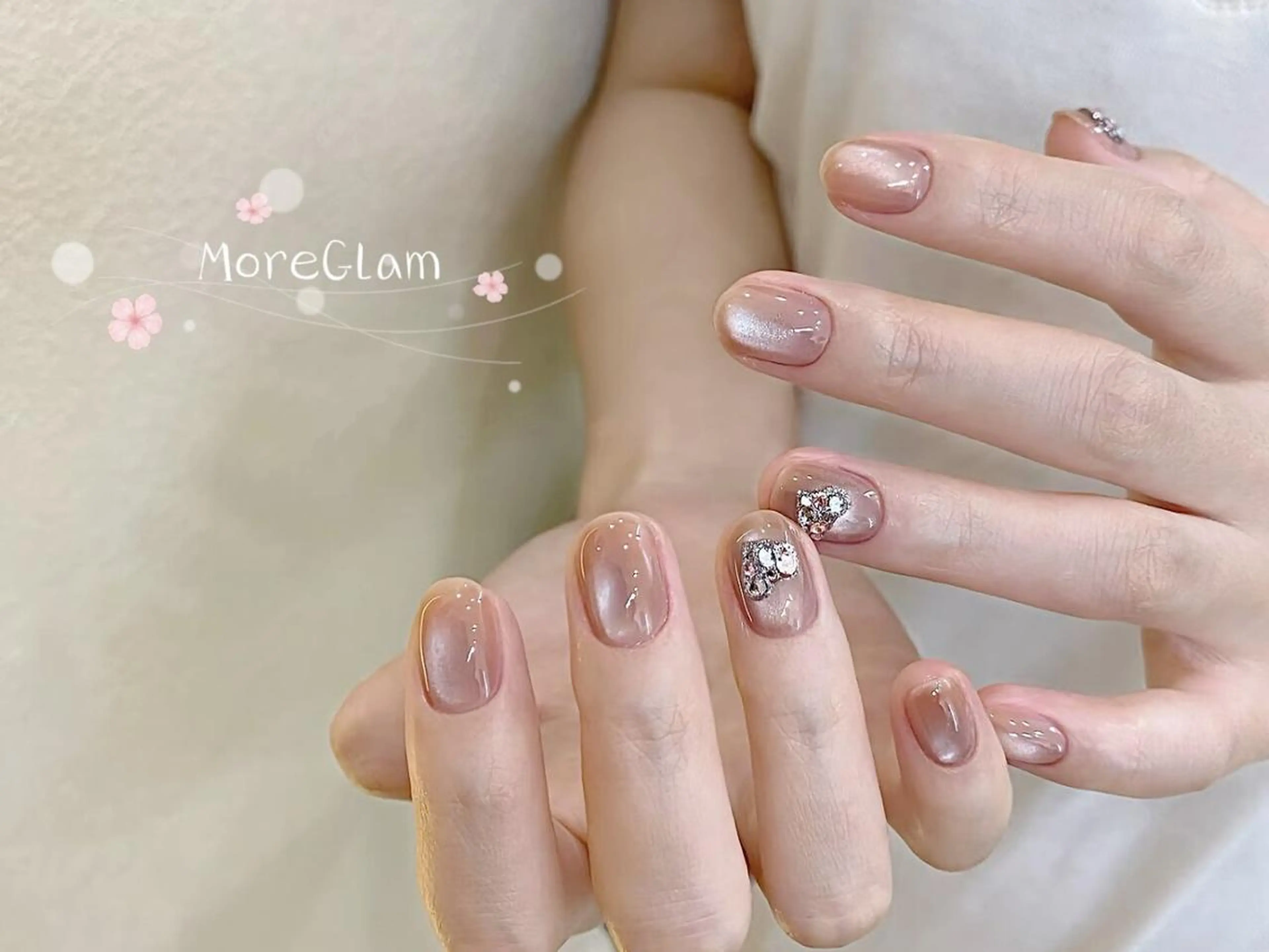 ネイル More Glam 池袋東口店のネイルデザイン