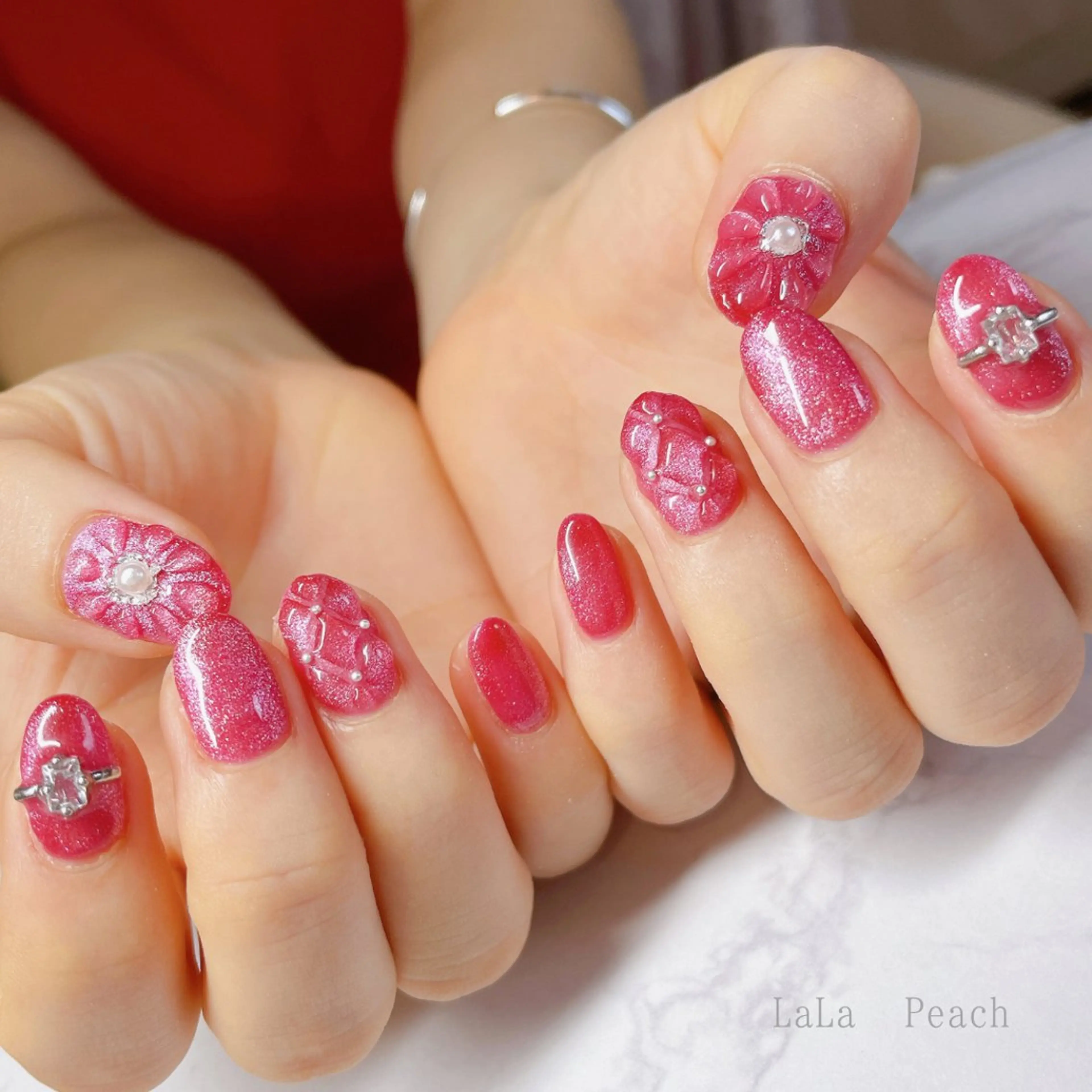 ネイル ジェルネイル マグネットネイル ぷっくりネイル ハンドネイル LaLa Peach 福岡のマツエク・マツパデザイン