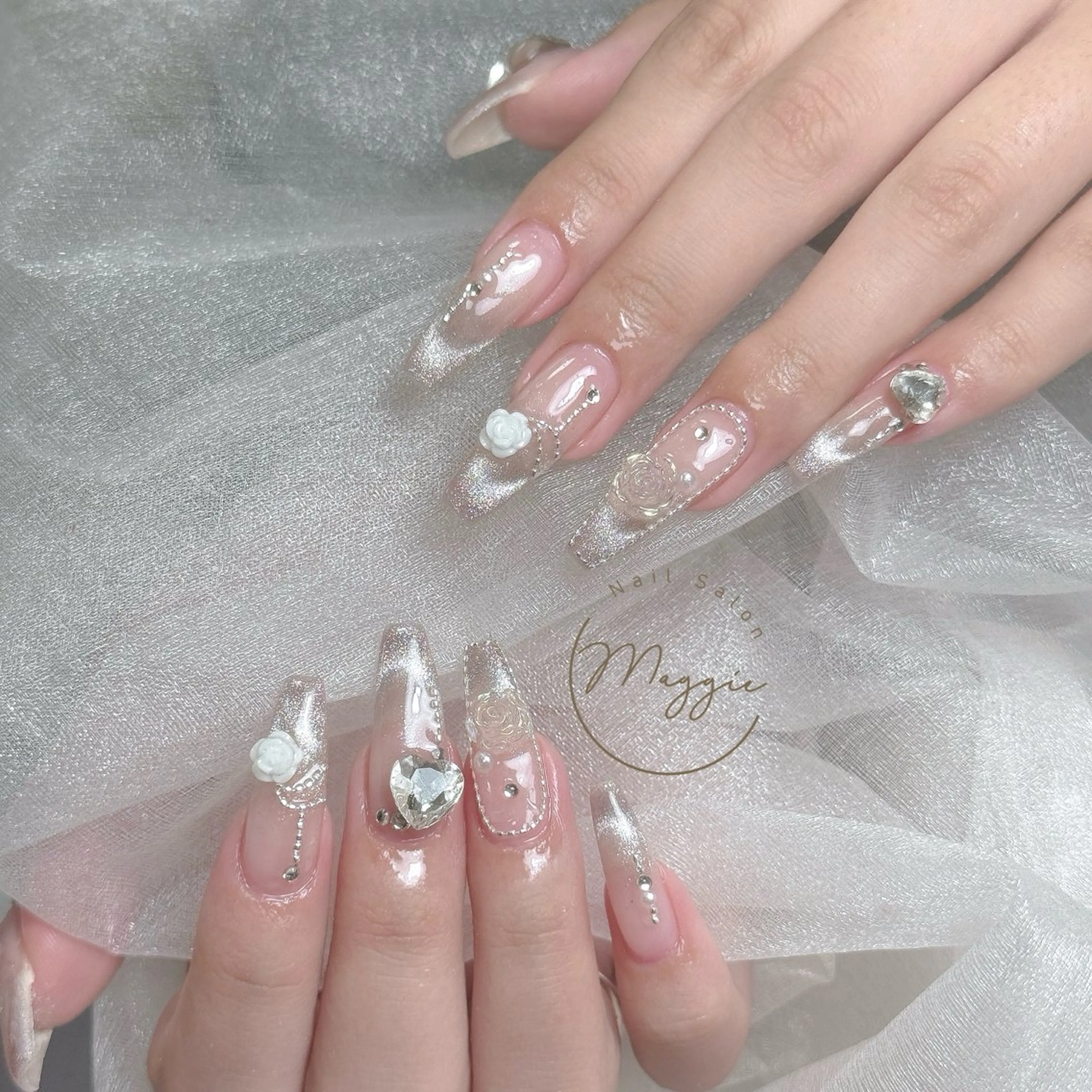 ネイル Maggie Nail🦩のネイルデザイン