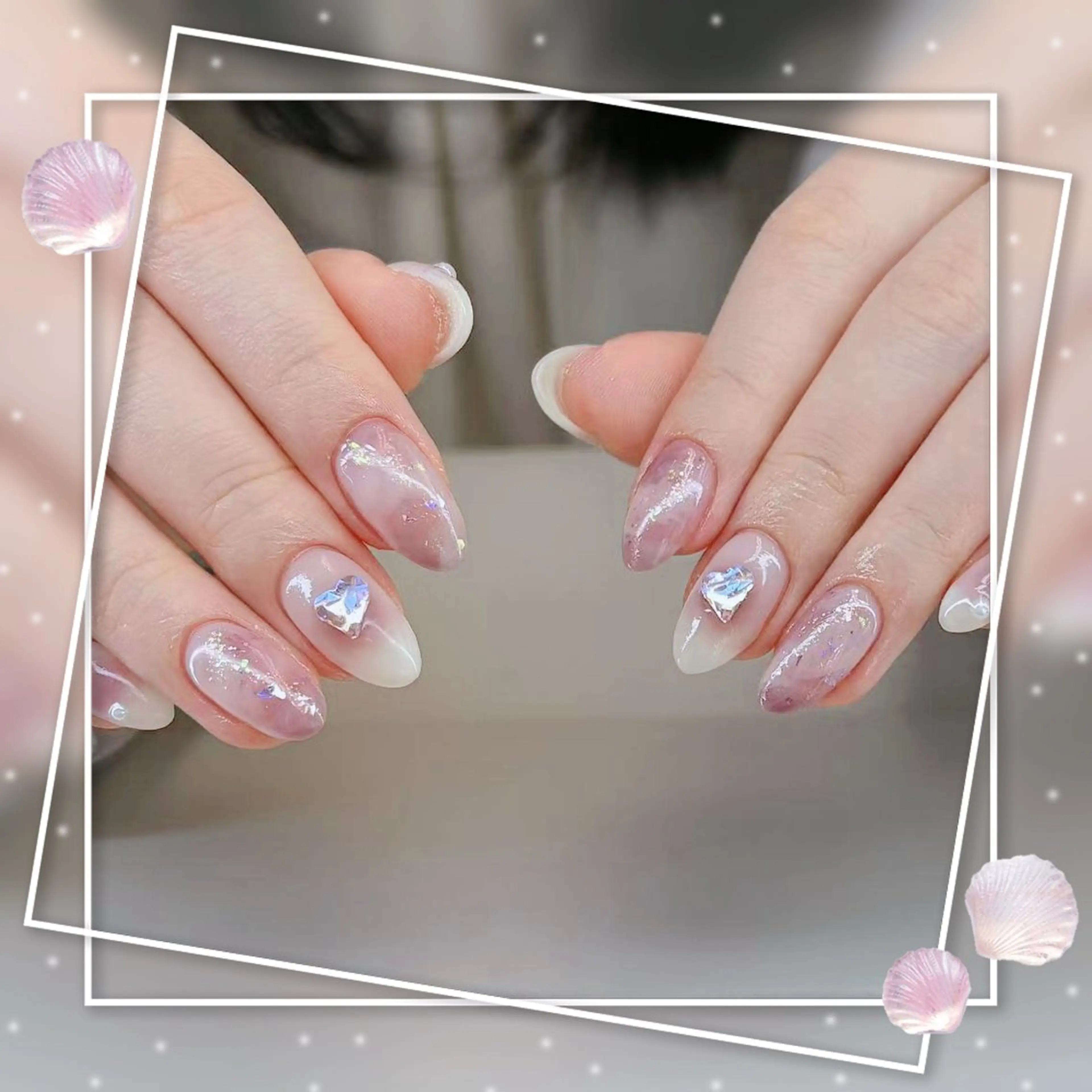 ネイル ハンドネイル フットネイル ハンドケア AngelChris ビューティーサロンのネイルデザイン