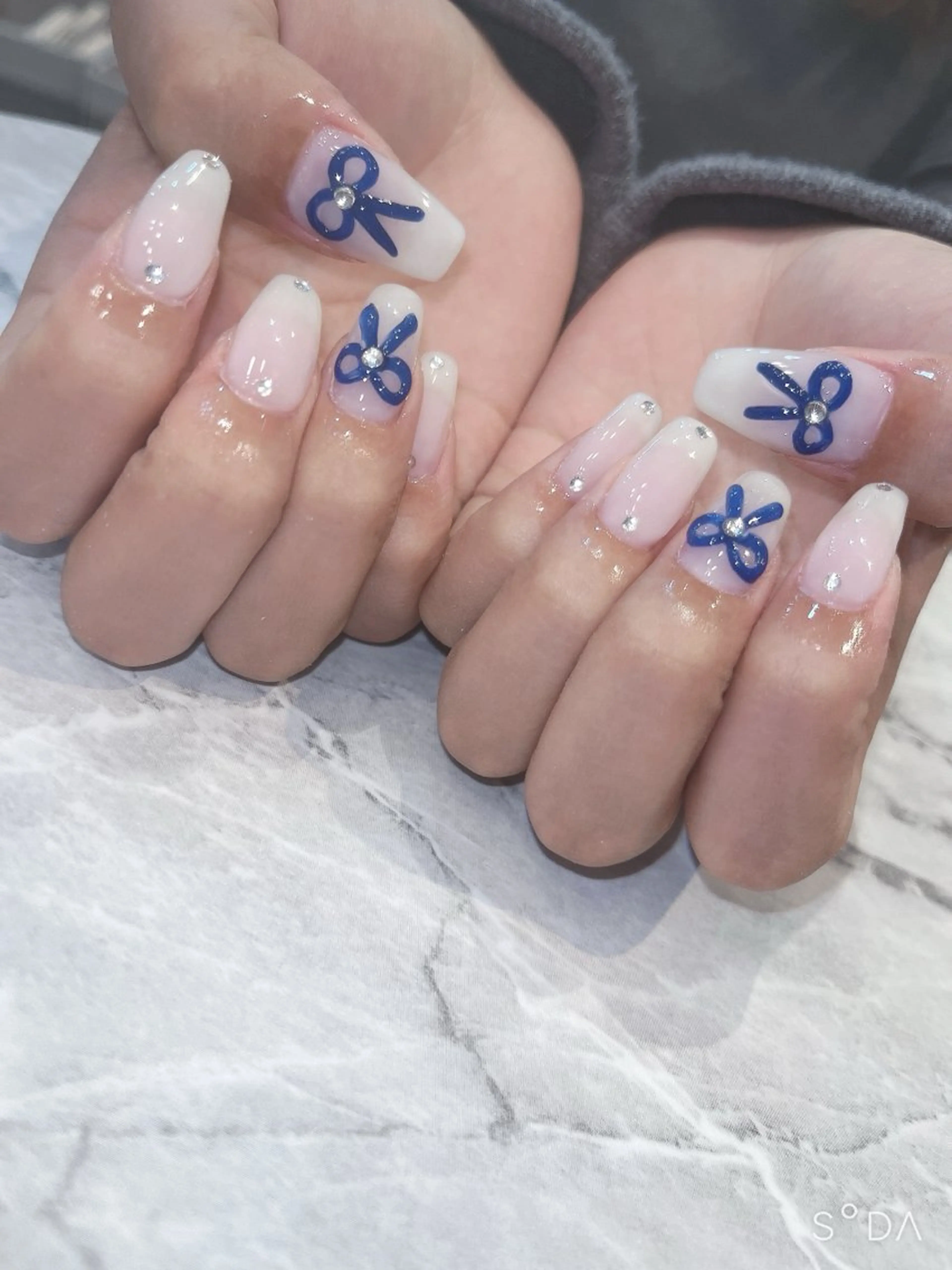 ネイル ハンドネイル CARAT/ Rinaのネイルデザイン