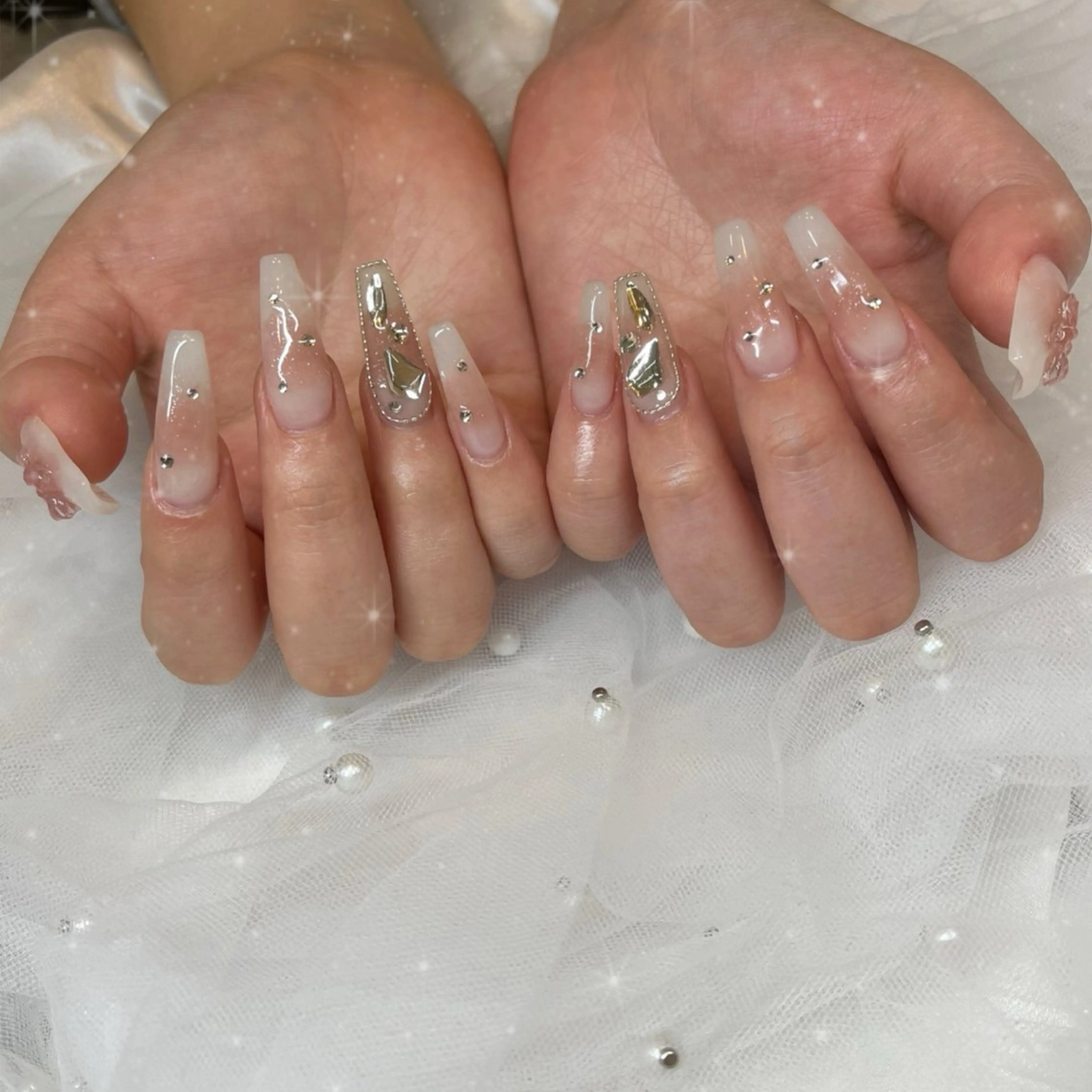 ネイル チークネイル ハンドネイル ブルーデイジー栄本店所属・BlueDaisy 栄本店のネイルデザイン