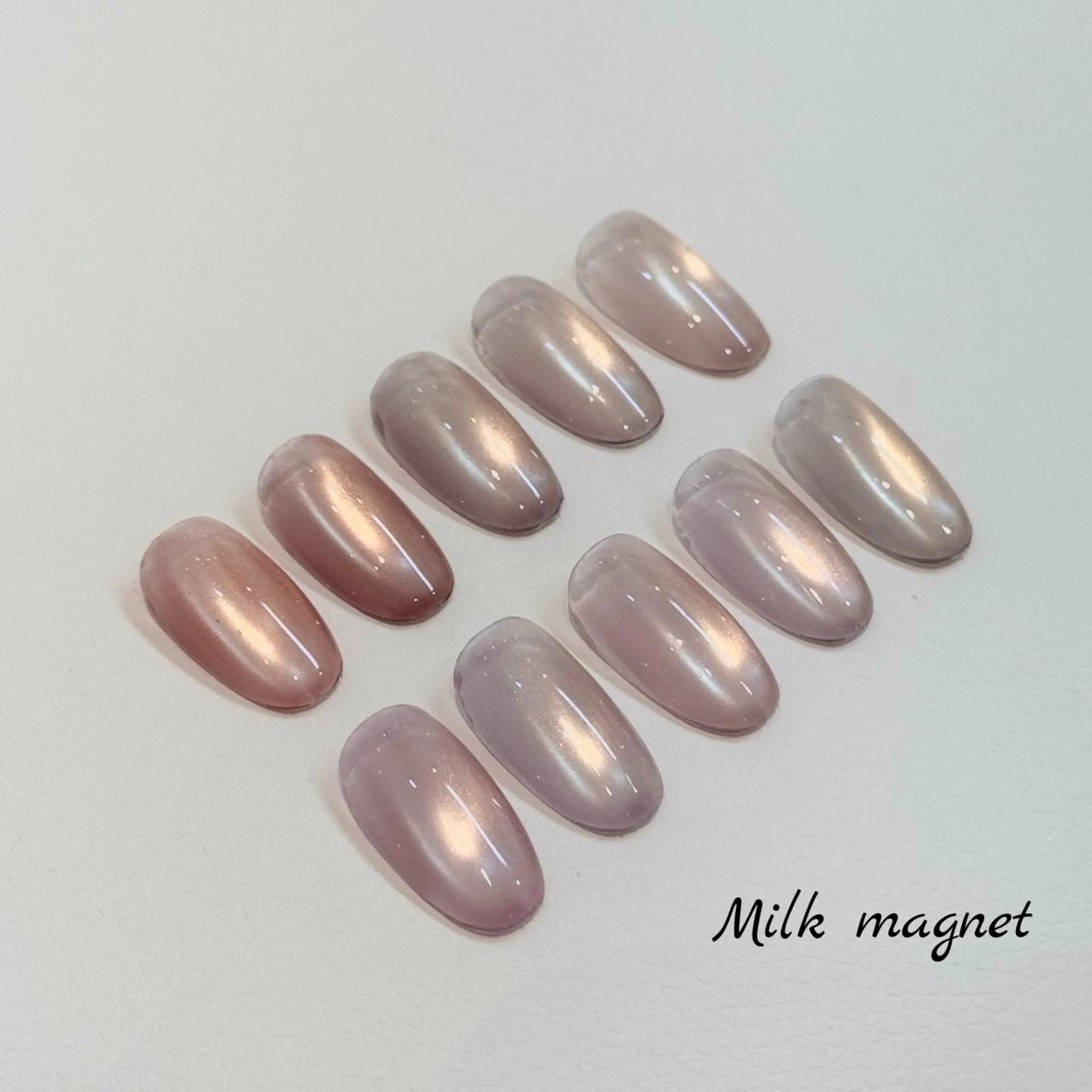 ネイル 【山岡】 ロイヤル•セラピストのネイルデザイン