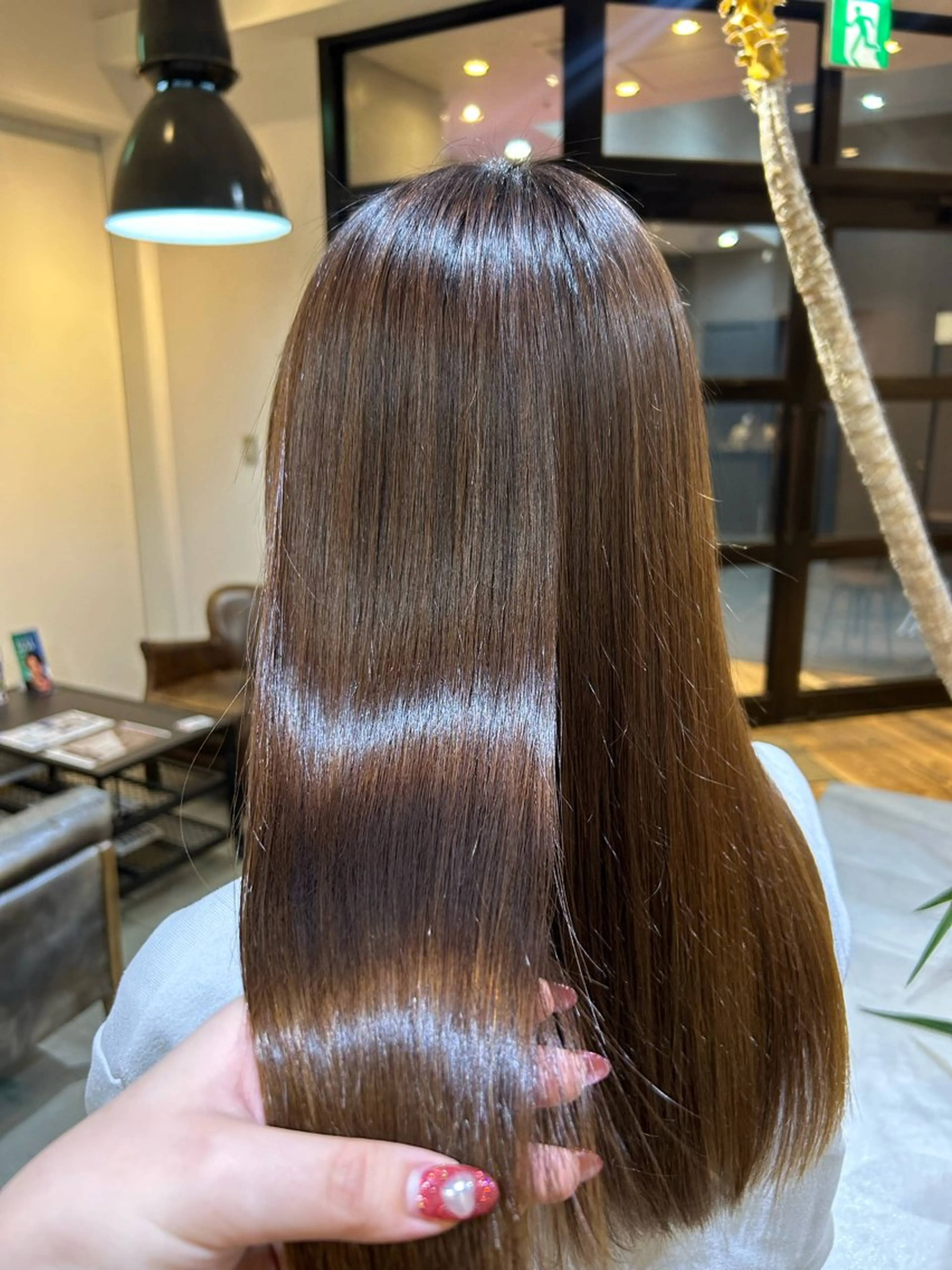 ロング パーマ 縮毛矯正 トリートメント 艶髪/髪質改善 yukaのヘアスタイル