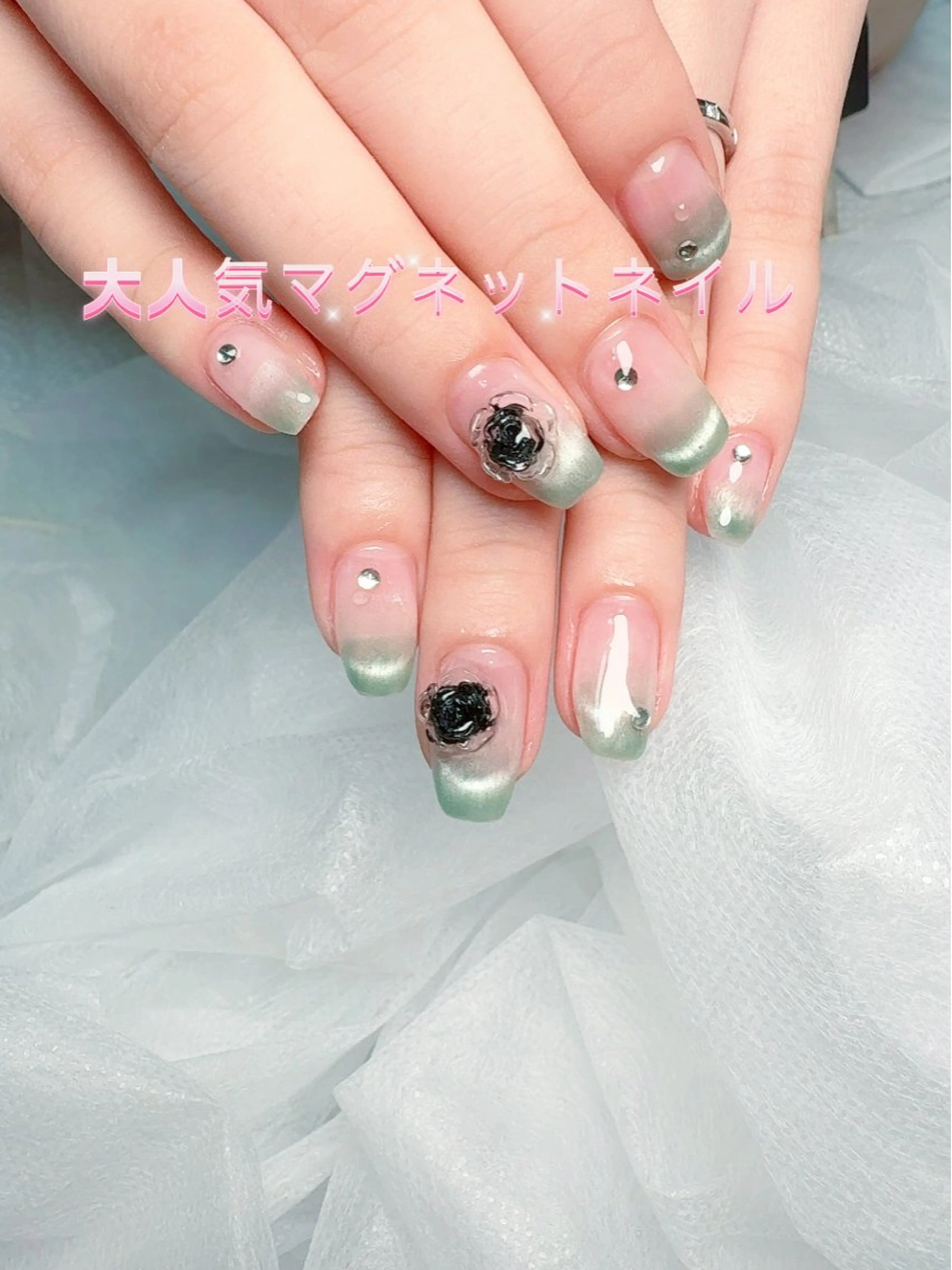 ネイル pink ladyサロン所属・べ にのネイルデザイン