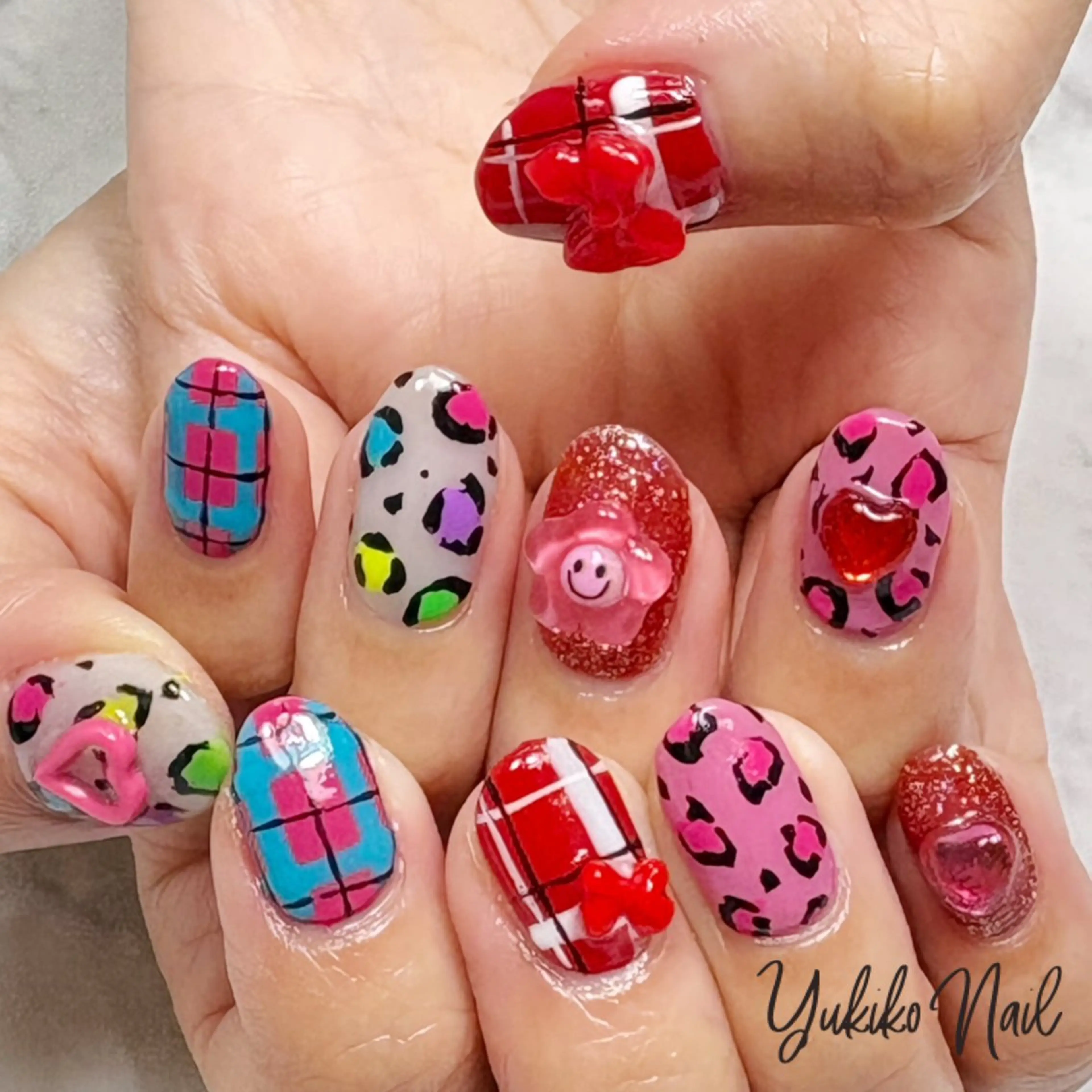 ネイル アニマル柄 ハンドネイル ユキコ ネイルのネイルデザイン