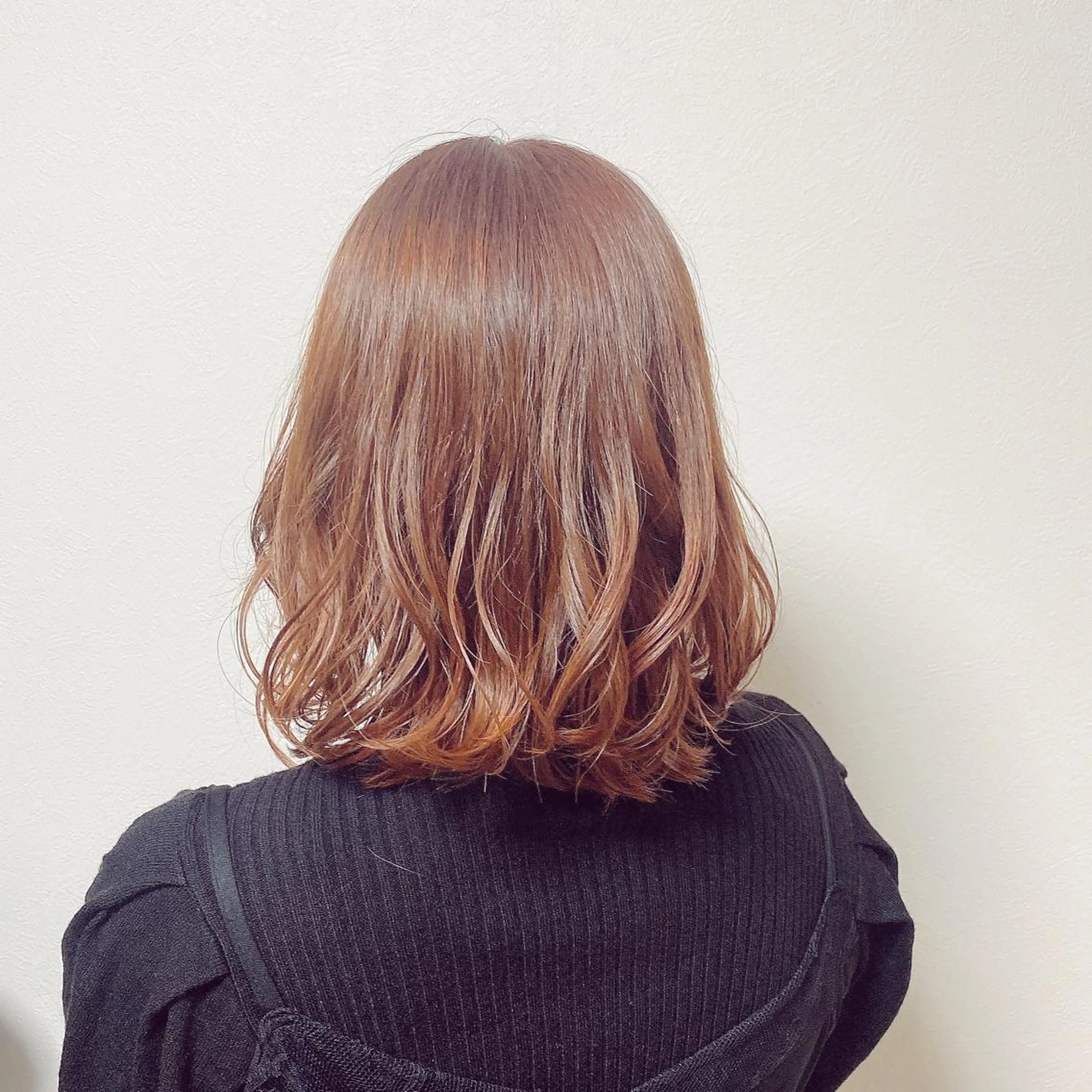 カラー 𝙼𝚒𝚎𝚗𝚎 𝚙𝚒𝚗𝚔所属・山本 葵のヘアスタイル