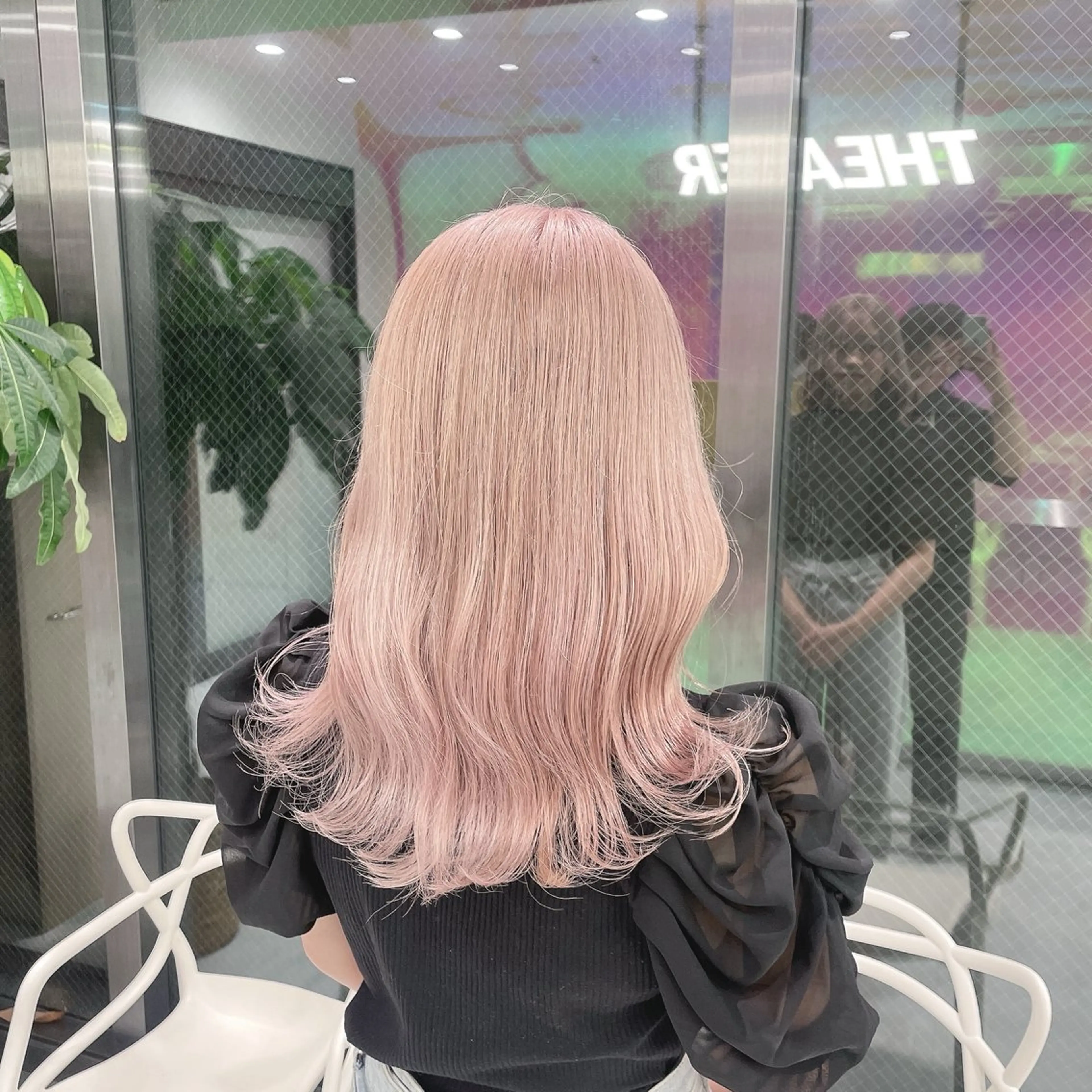 カラー ベージュ・グレー ジュ達人KOJIROのヘアスタイル