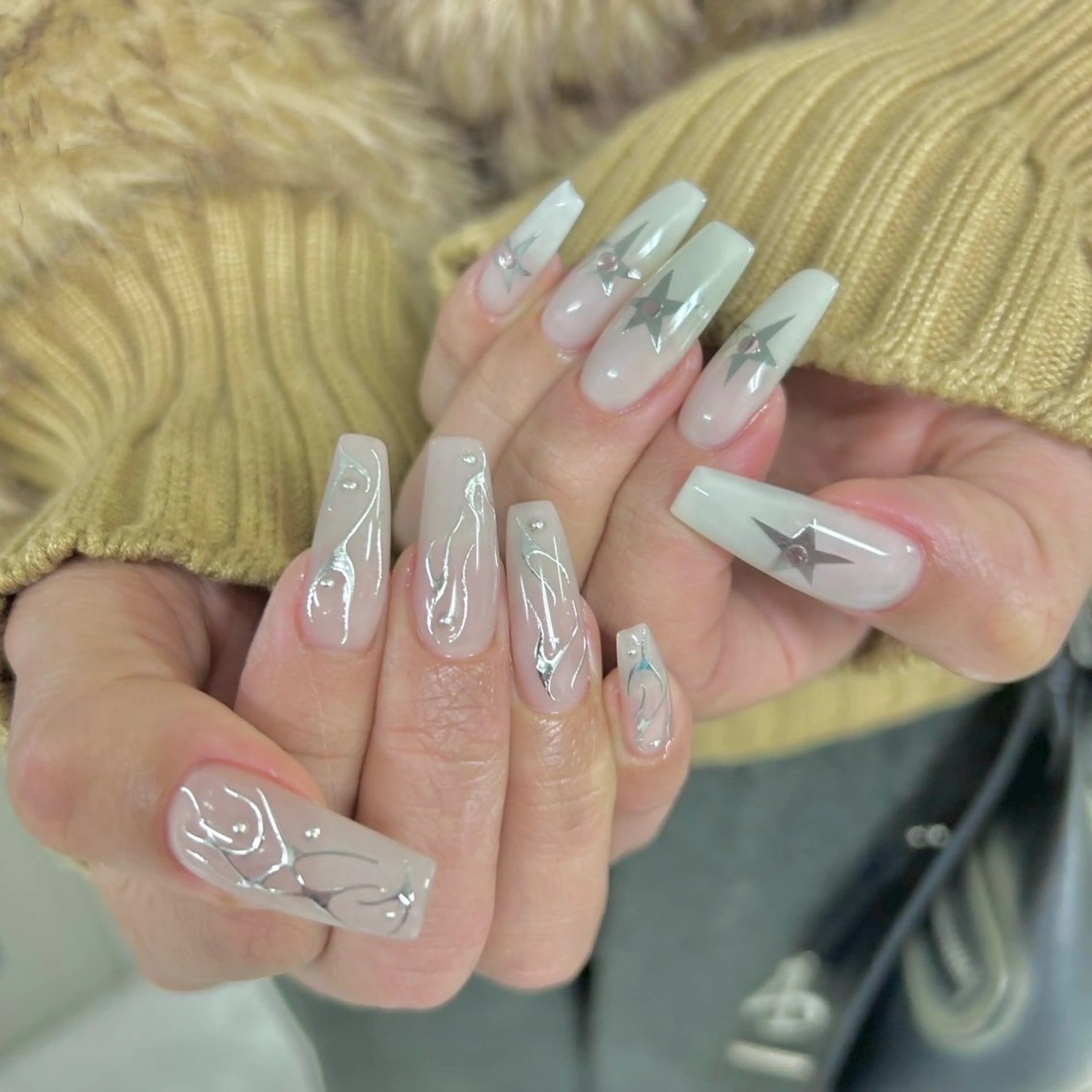 ネイル ぷりゅねる Nanamiのネイルデザイン