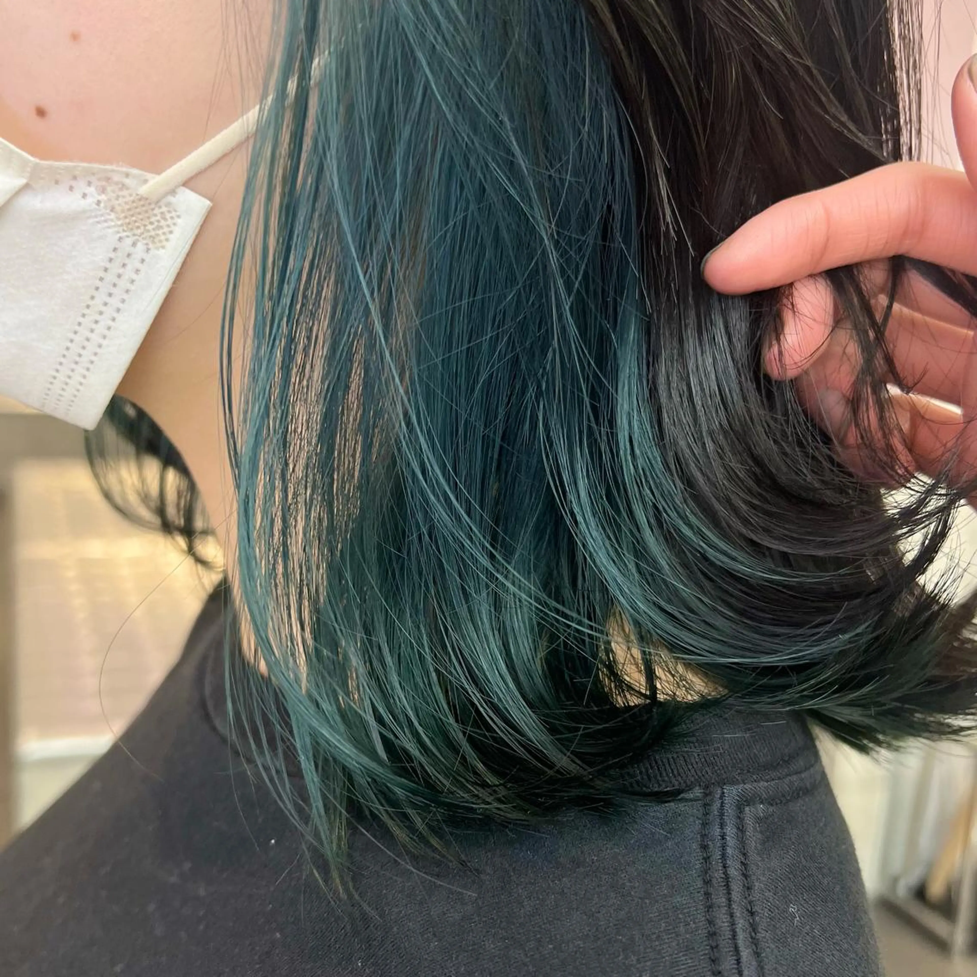 🪡ポイントブリーチ🪡イヤリングブリーチ➕イヤリングカラー➕トリートメントの写真