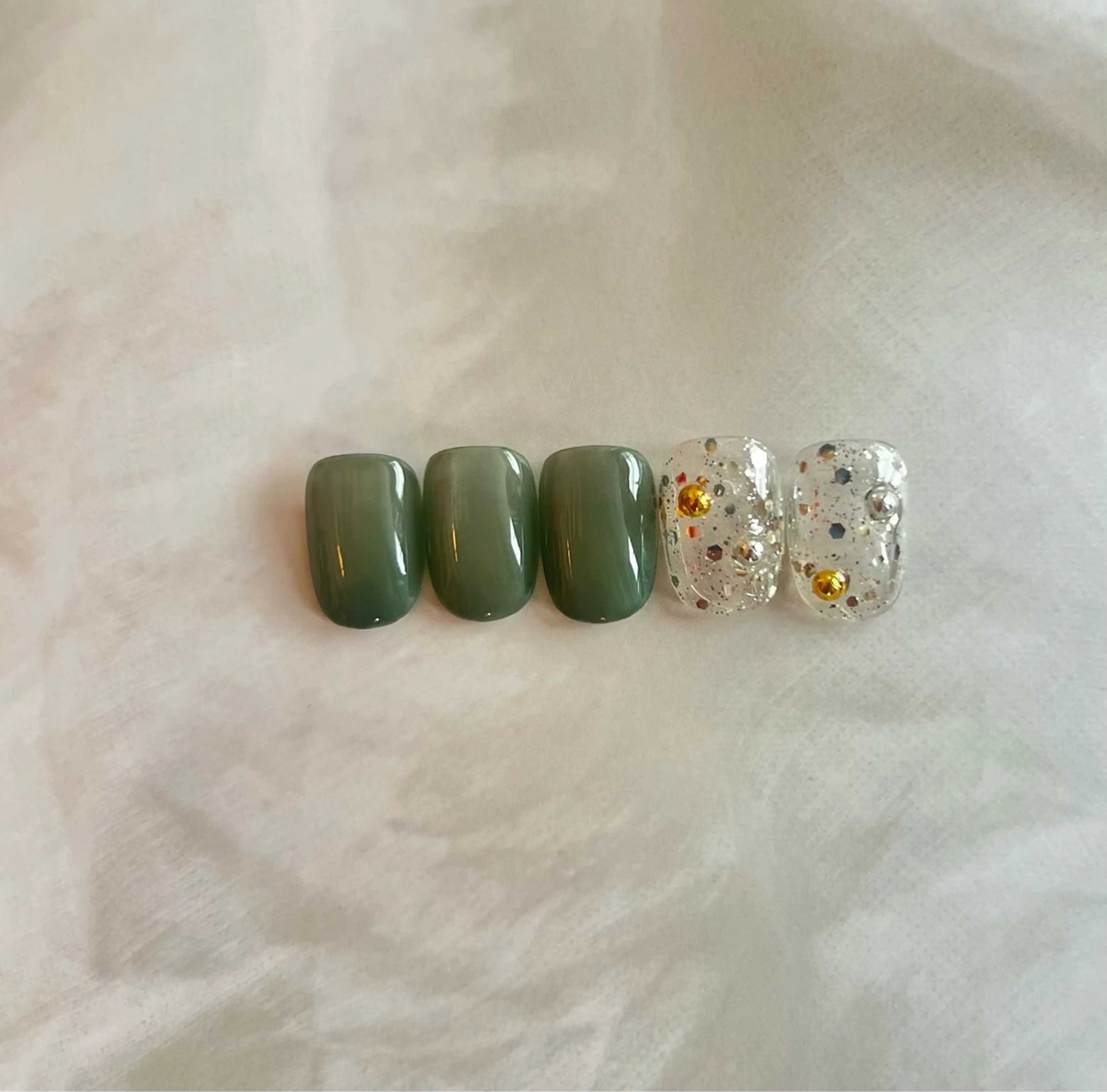 ネイル 金 柚嬉のネイルデザイン