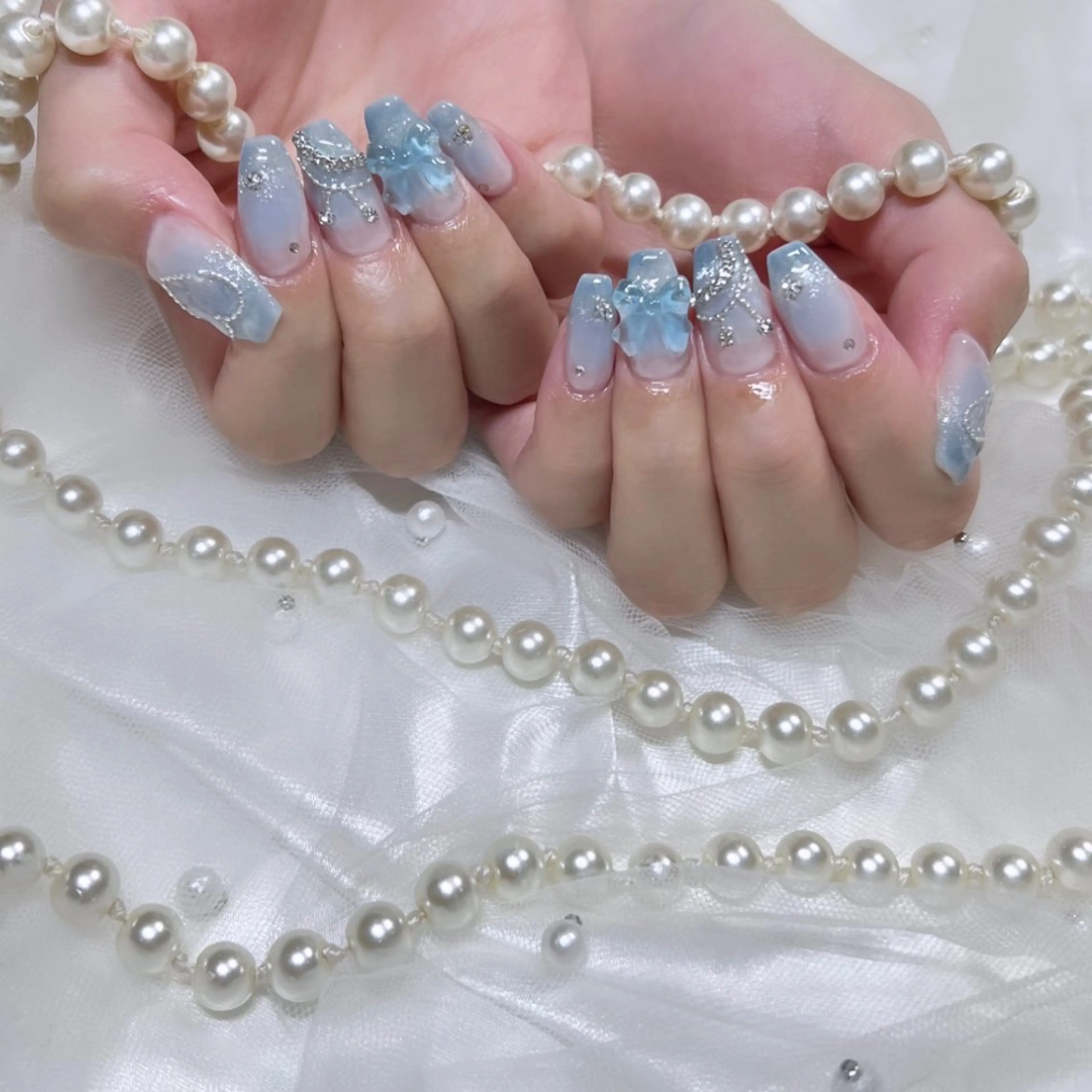 ネイル リボン ハンドネイル Nail Salon Ćuu所属・Ćuu Nail kahoのネイルデザイン