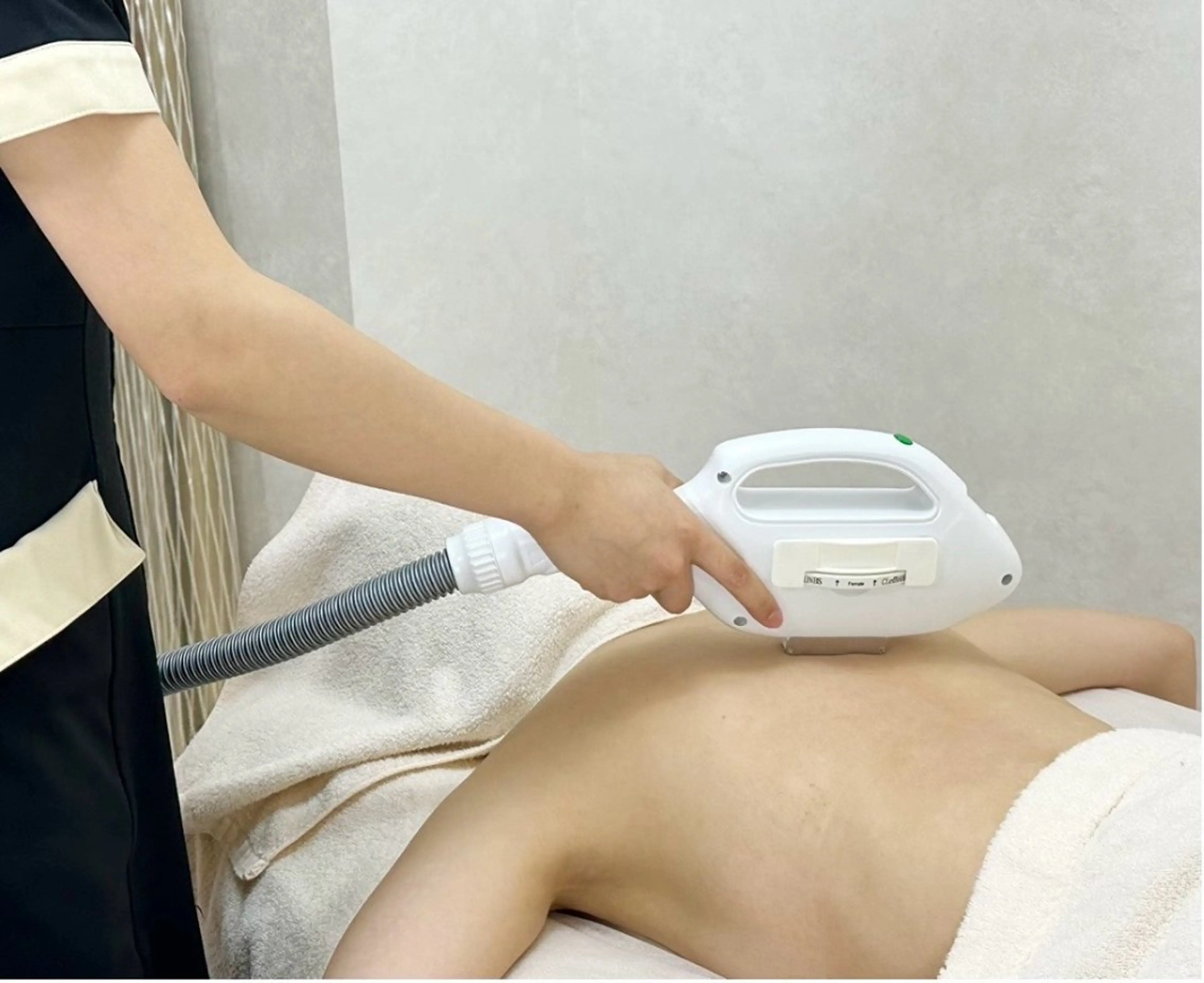 全身脱毛　顔　vio付　拭き取り不要ジェル使用の写真