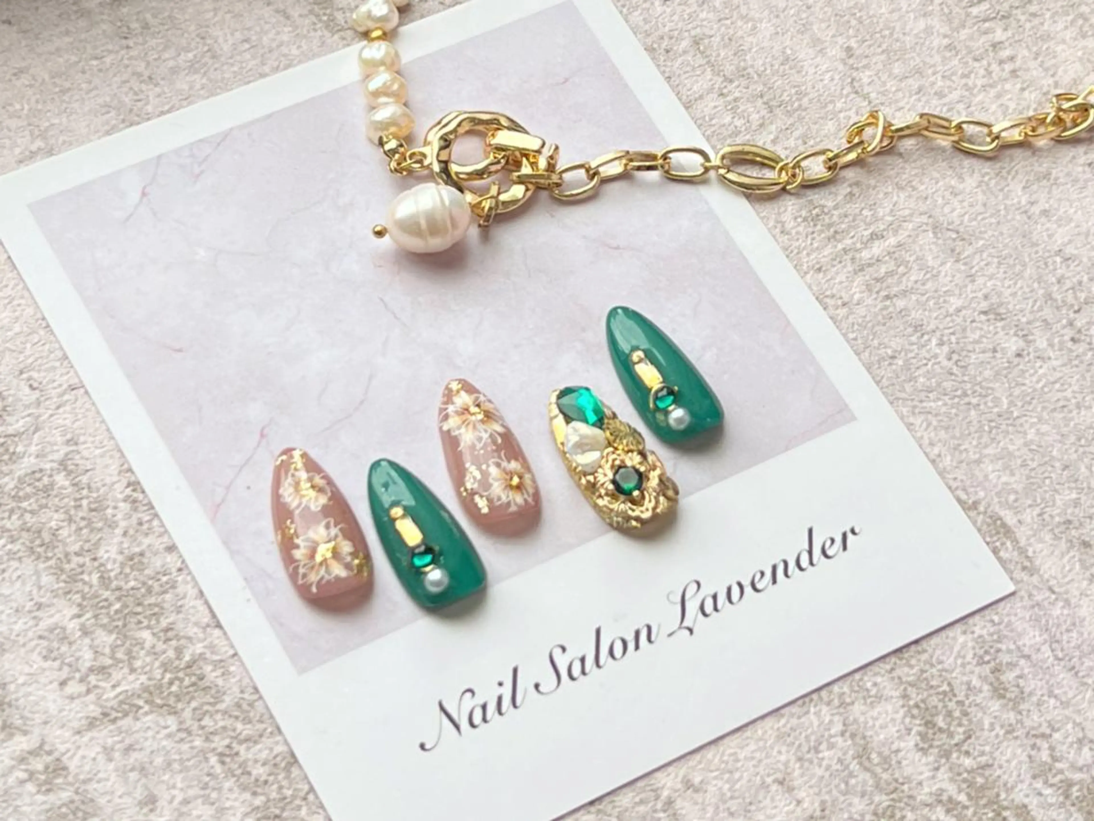 ネイル 佐藤 ニーナ★ラベンダーのネイルデザイン