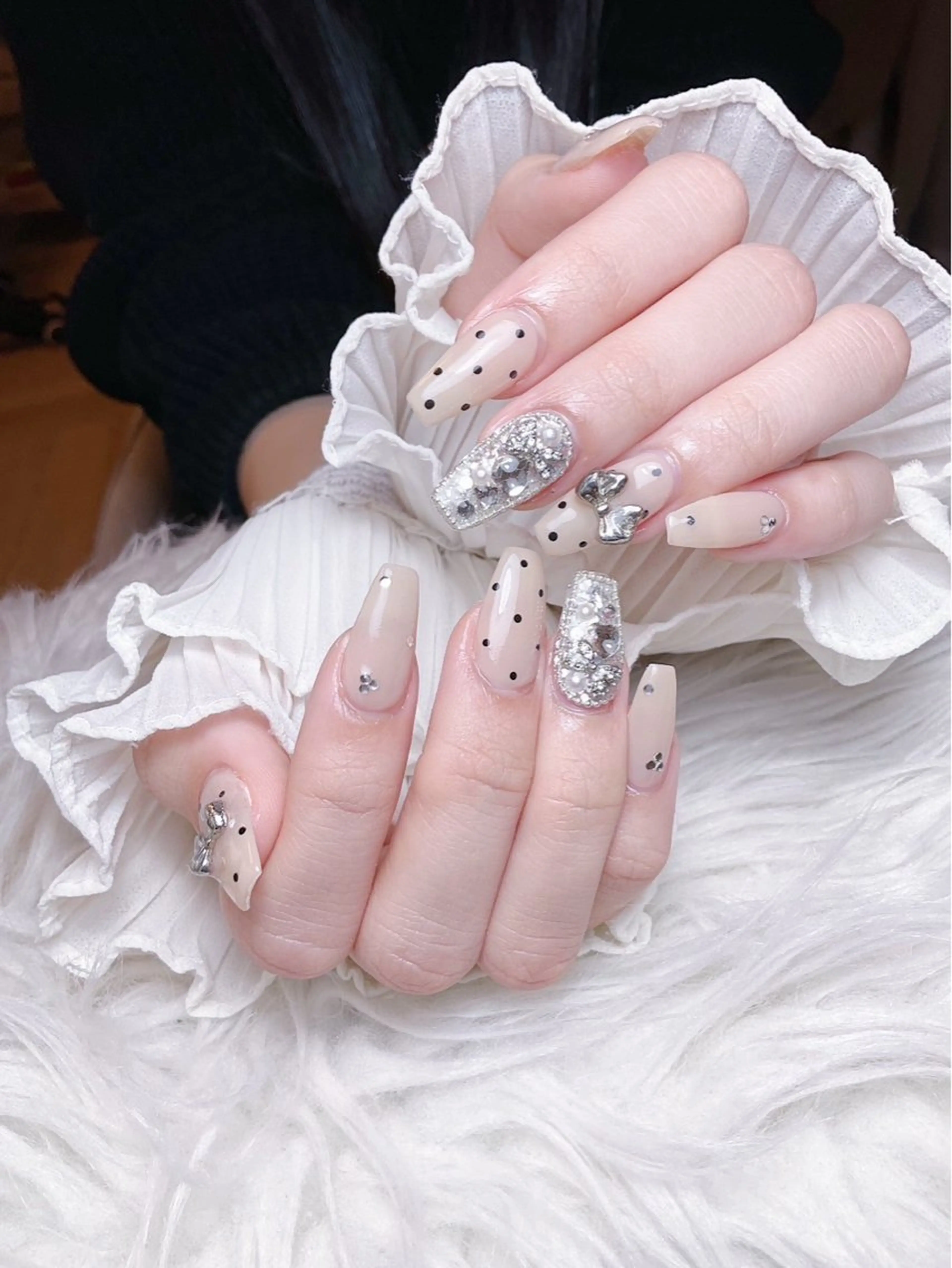 ネイル アートネイル チークネイル 長さ出し フラワーネイル フレンチネイル ハンドネイル ハンドケア NEW NAIL 池袋のネイルデザイン
